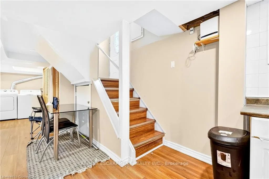 111 Leland Street