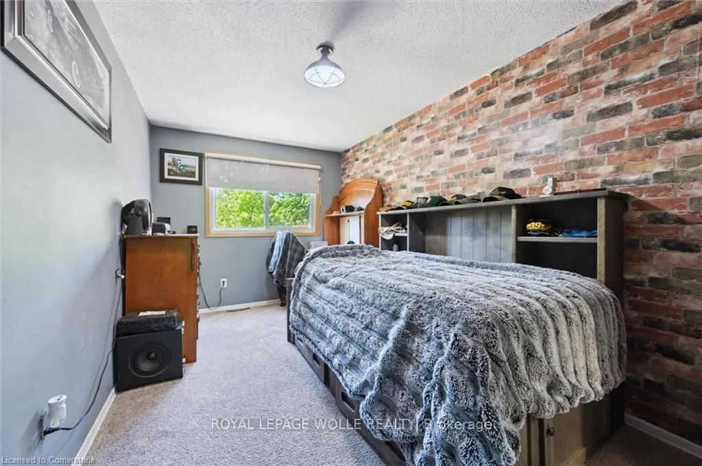 31 Driftwood Place