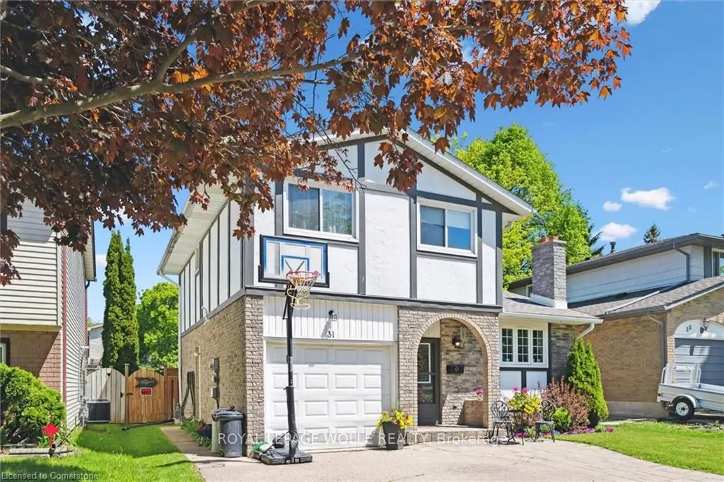 31 Driftwood Place