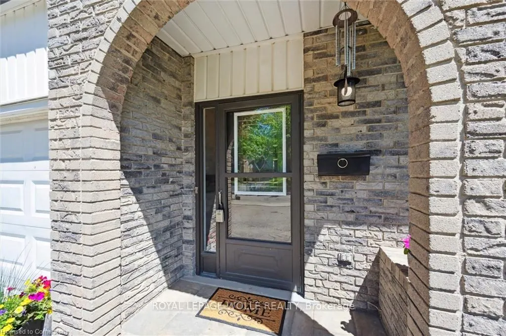 31 Driftwood Place