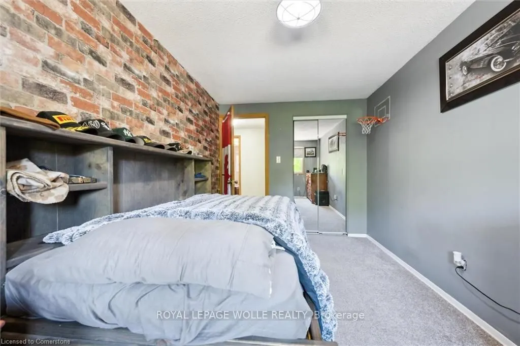 31 Driftwood Place