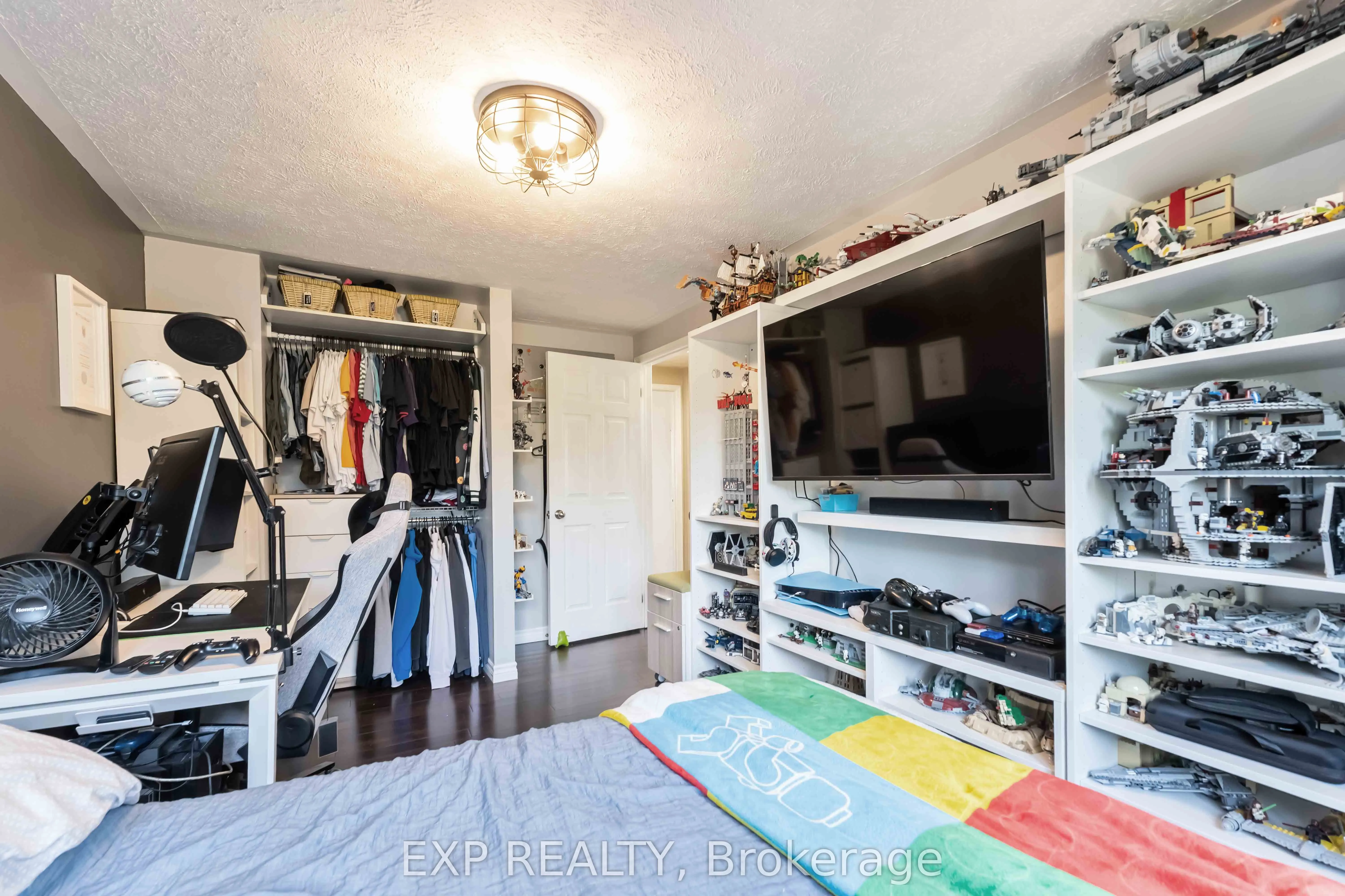 72 Stone Church Road W, #37