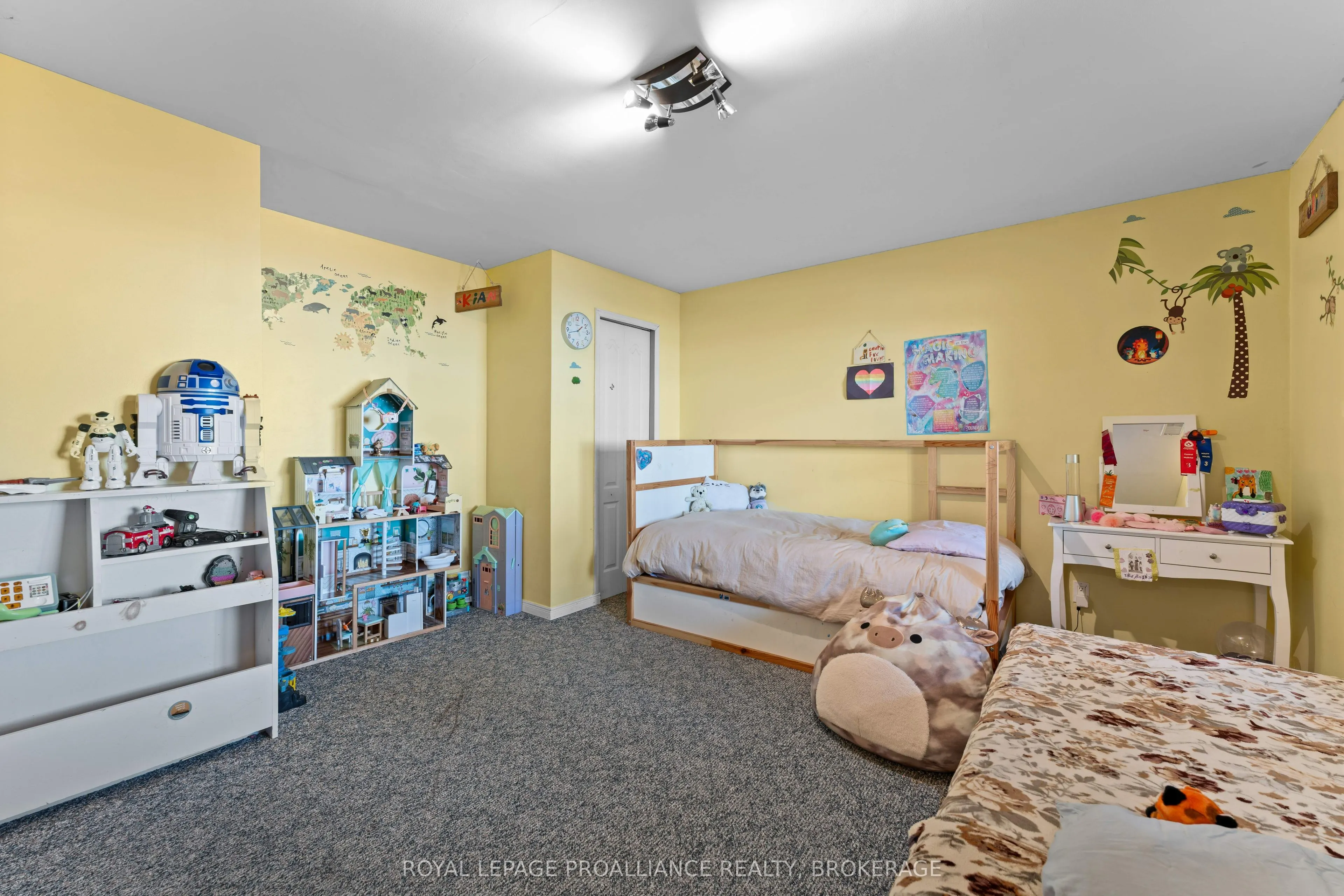 182 Nicholson Point Road