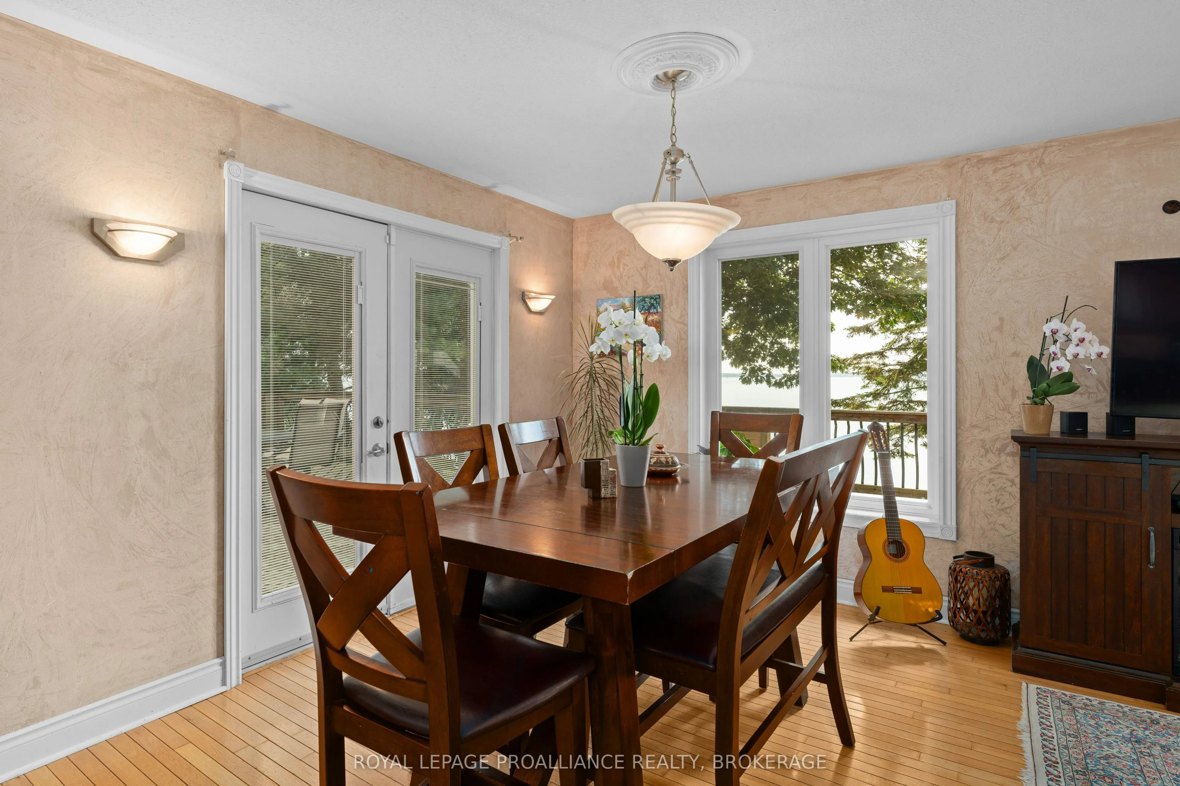 182 Nicholson Point Road