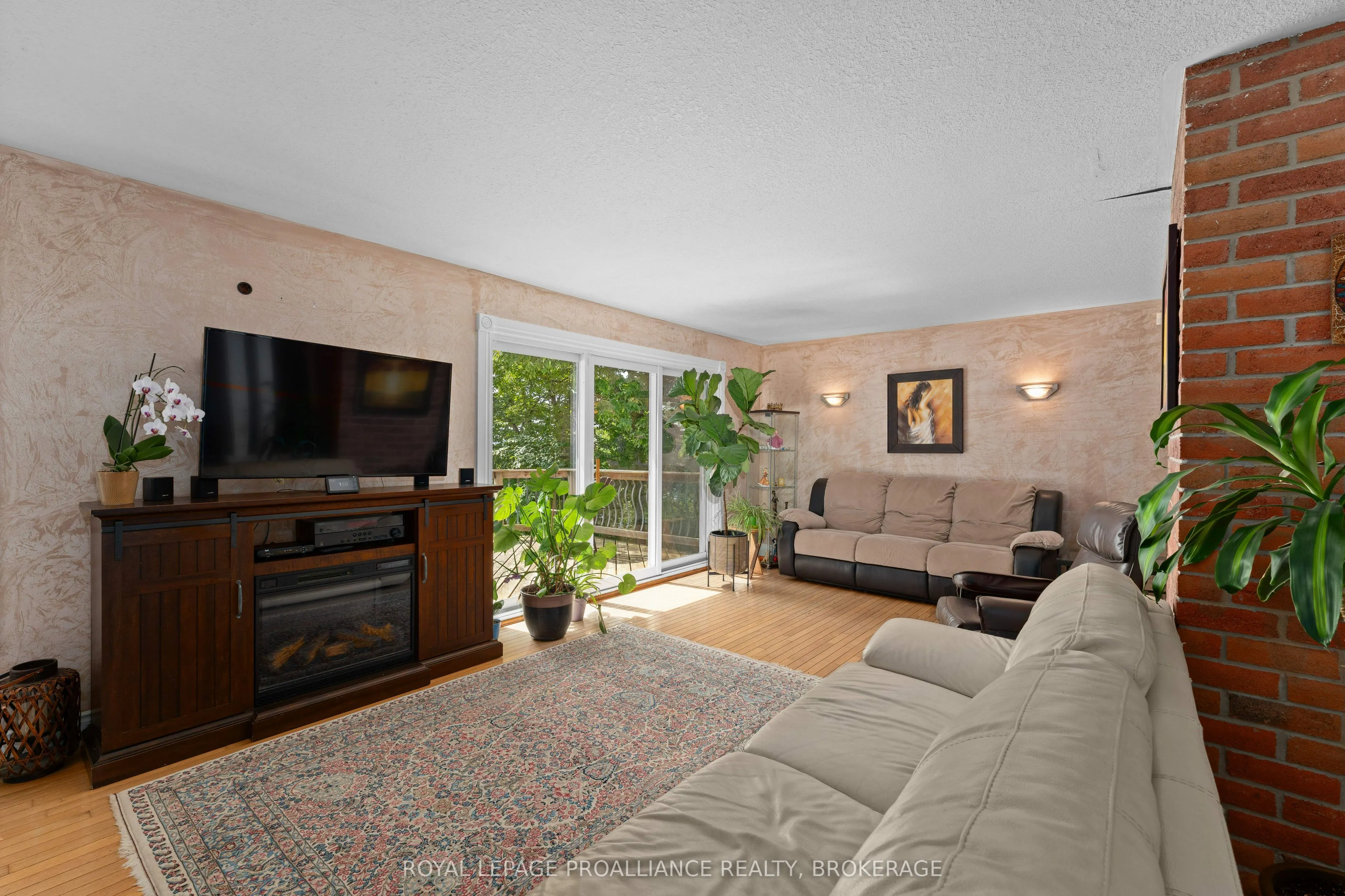182 Nicholson Point Road