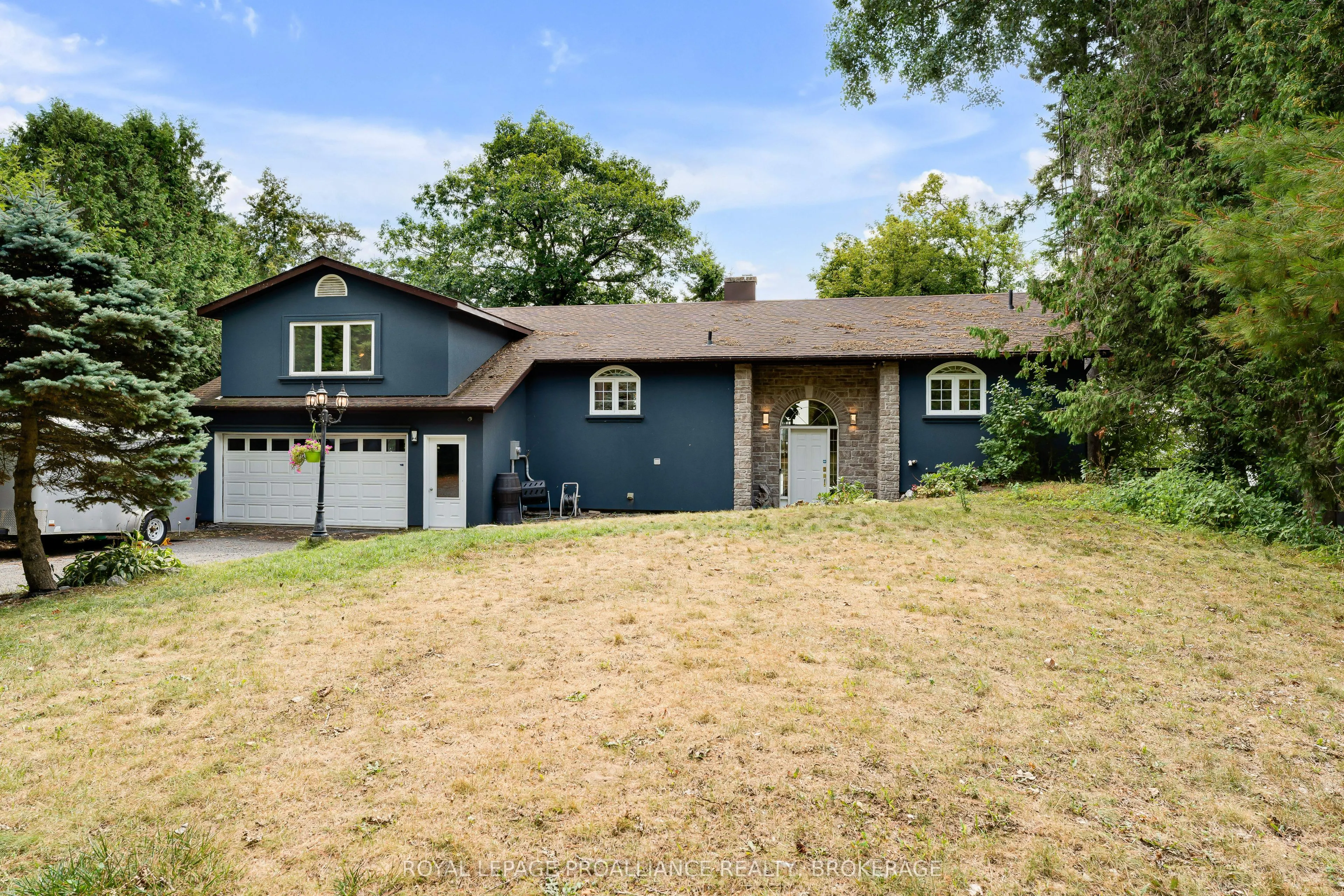182 Nicholson Point Road
