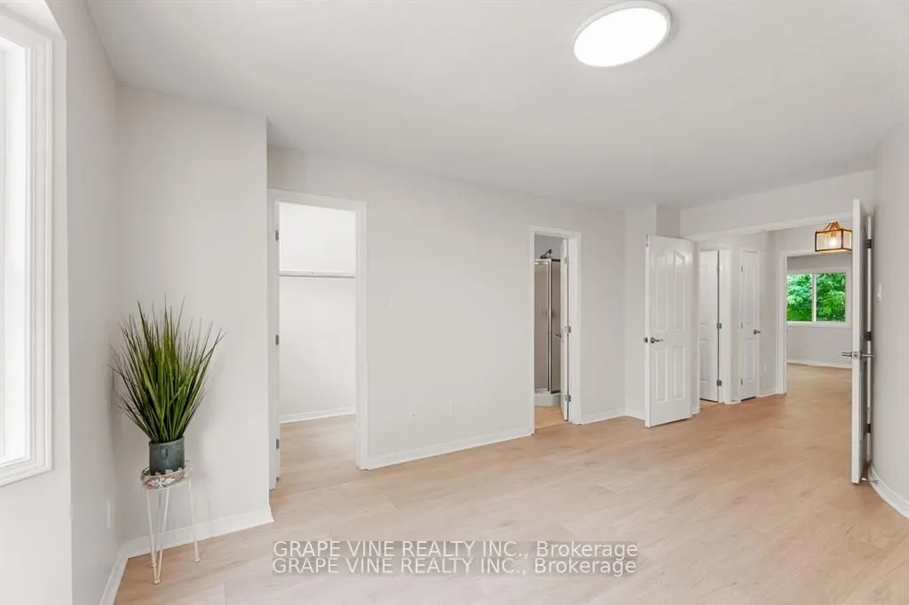 564 Aberfoyle Circle