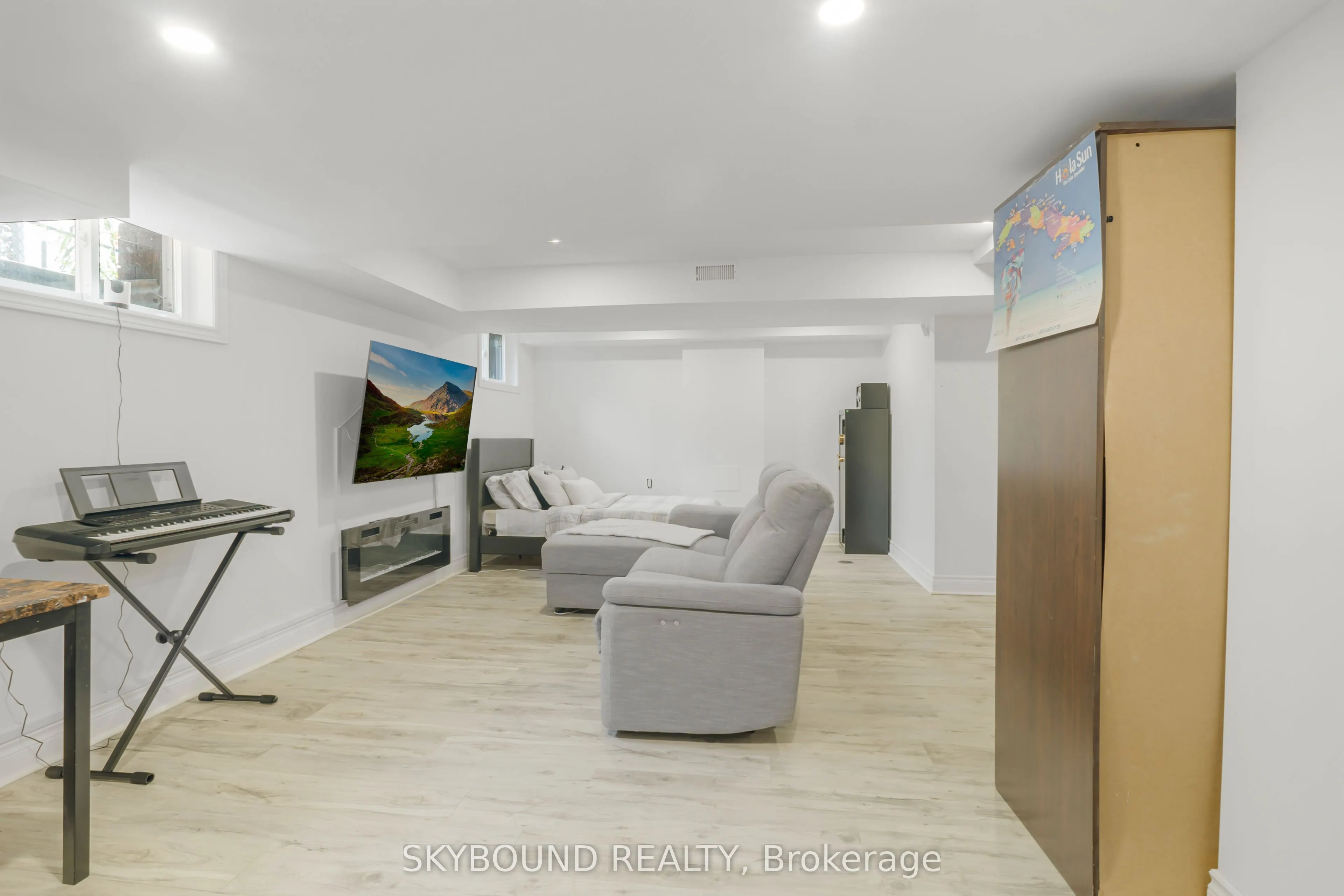 5177 Valley Way