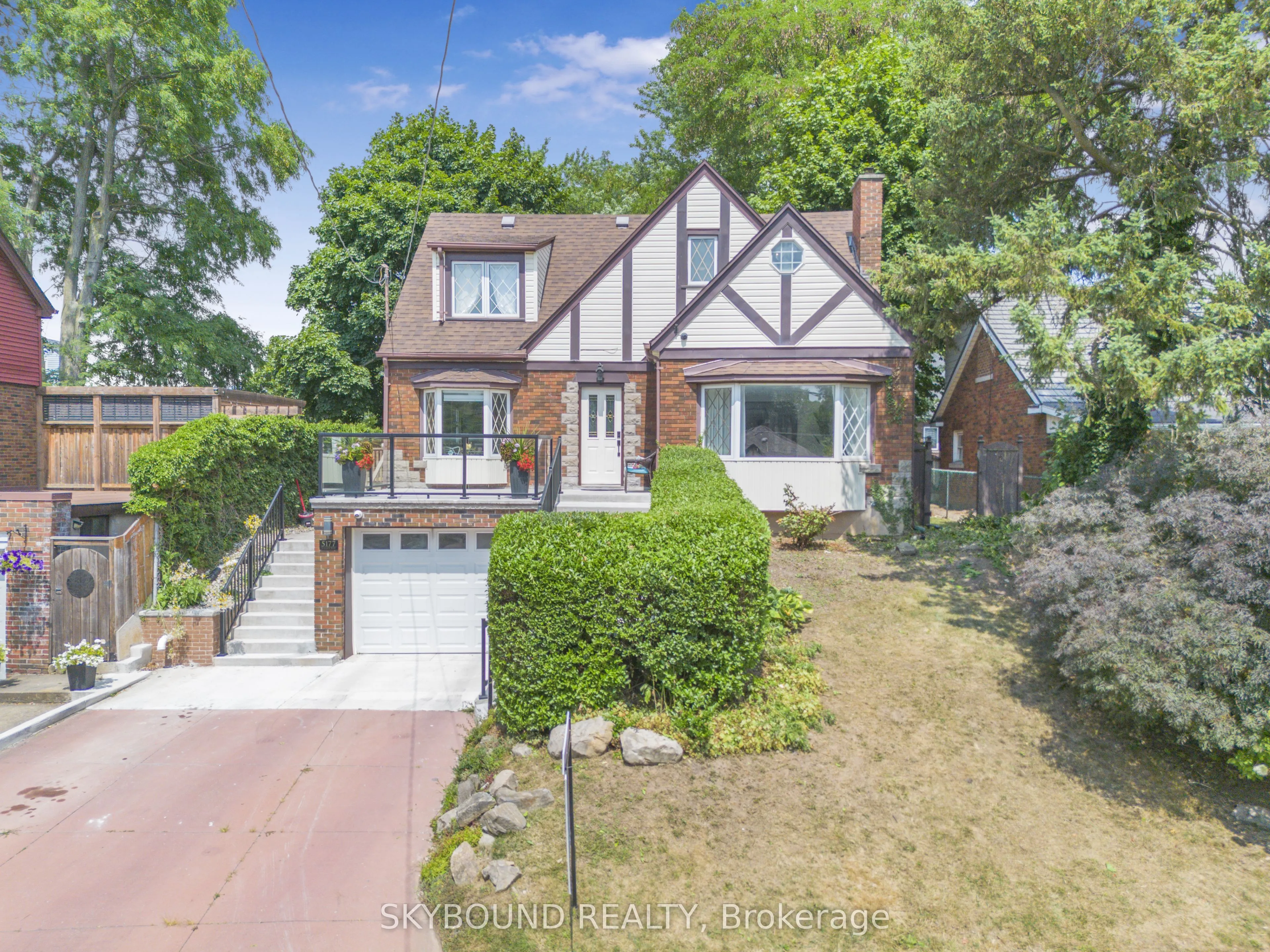 5177 Valley Way