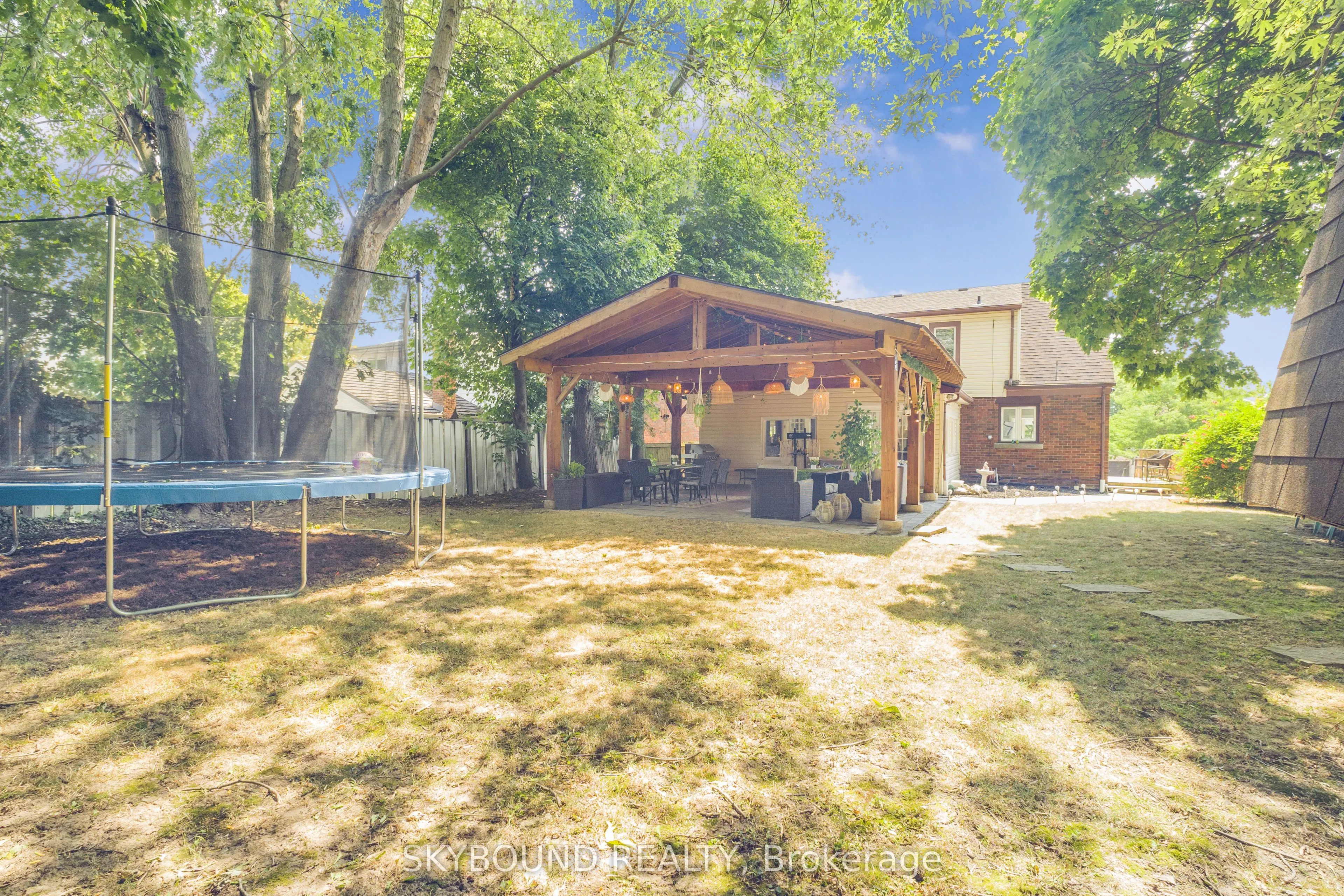5177 Valley Way