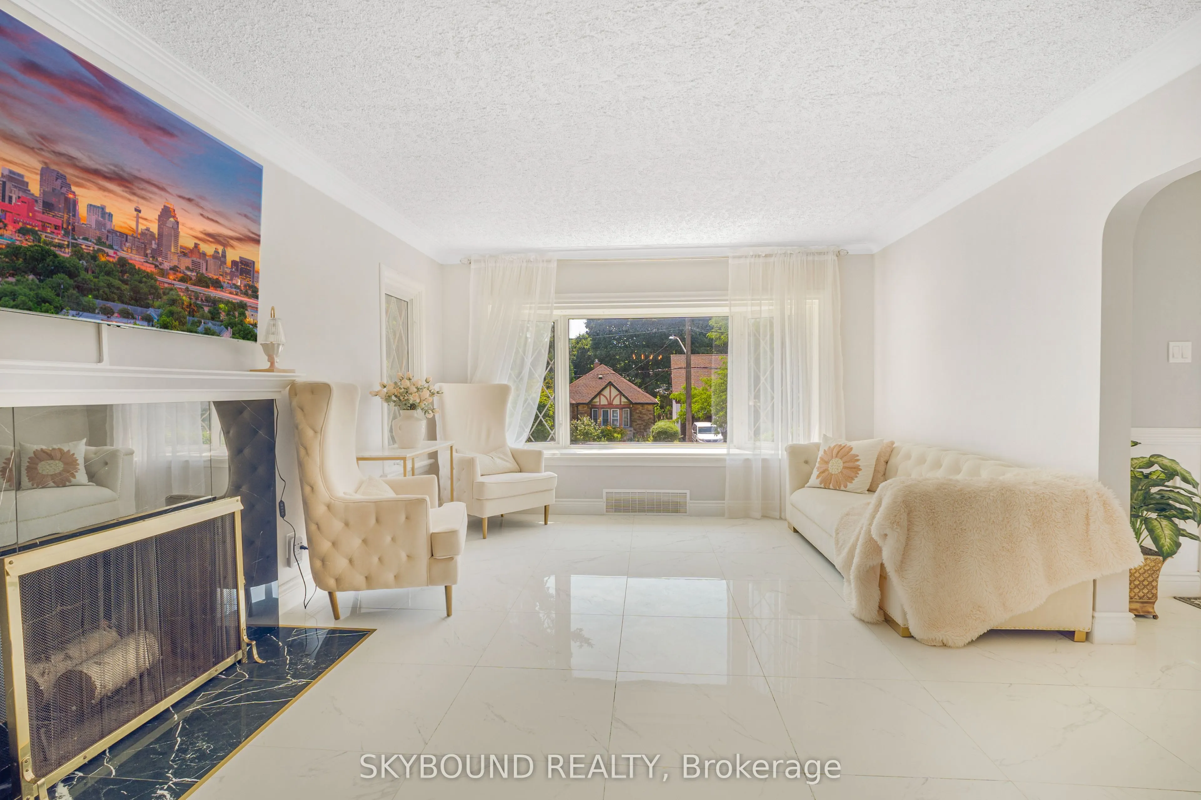 5177 Valley Way