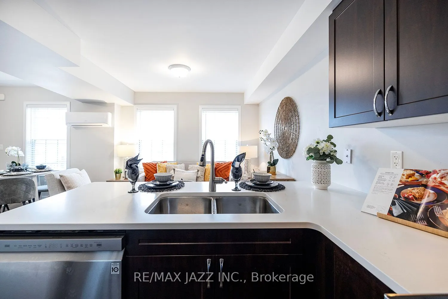 460 Lonsberry Drive, #407