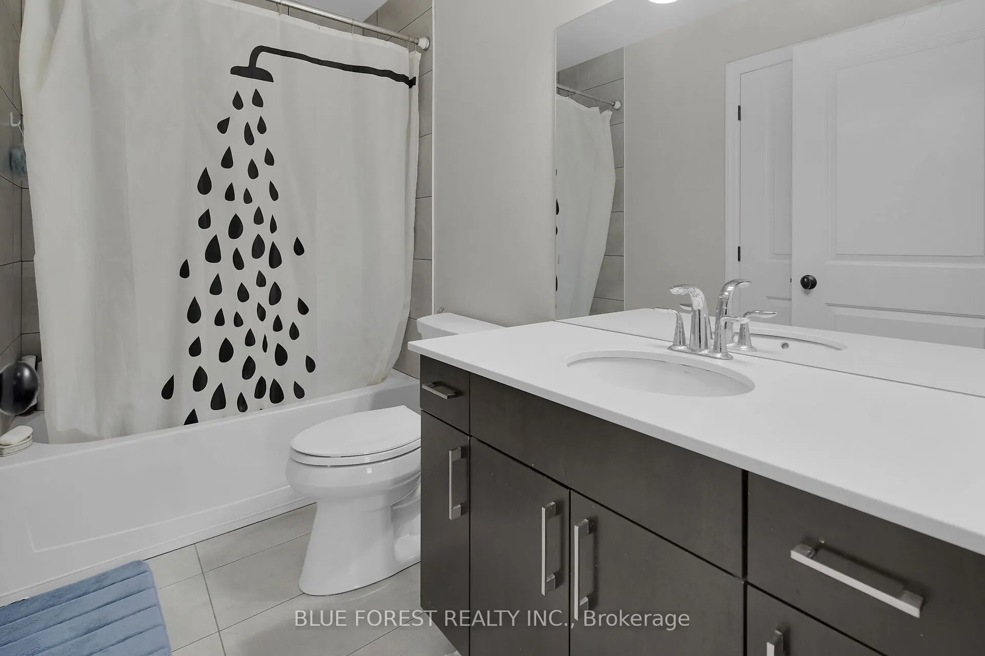 555 Sunningdale Road E, #2