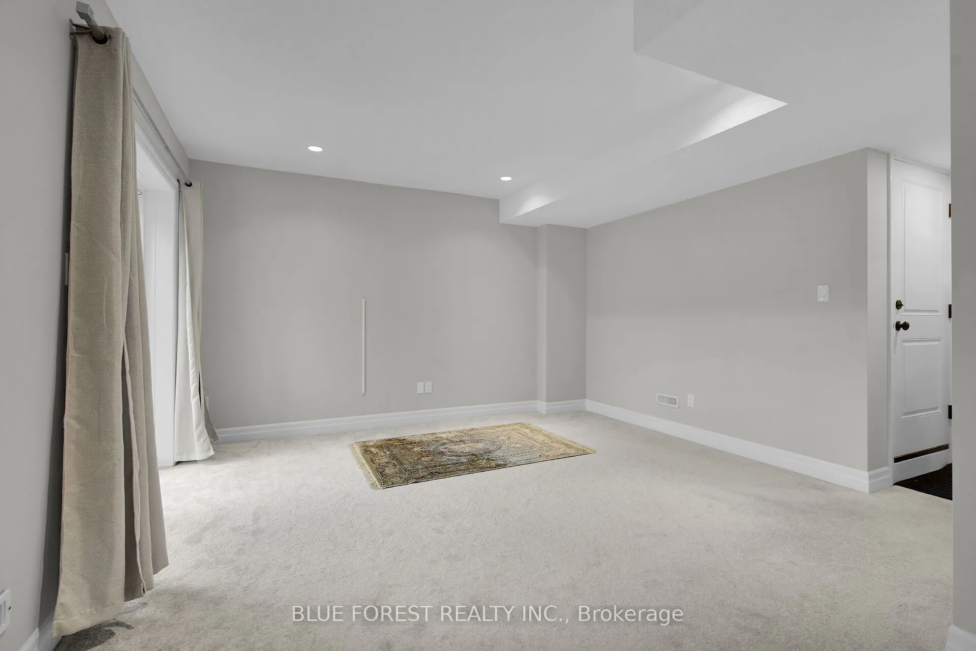 555 Sunningdale Road E, #2