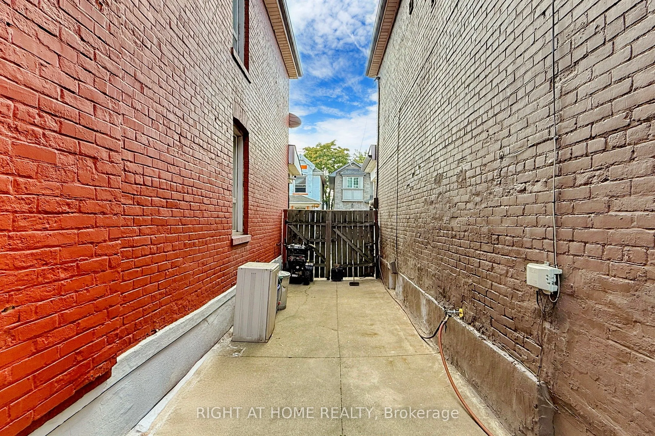 89 Keith Street