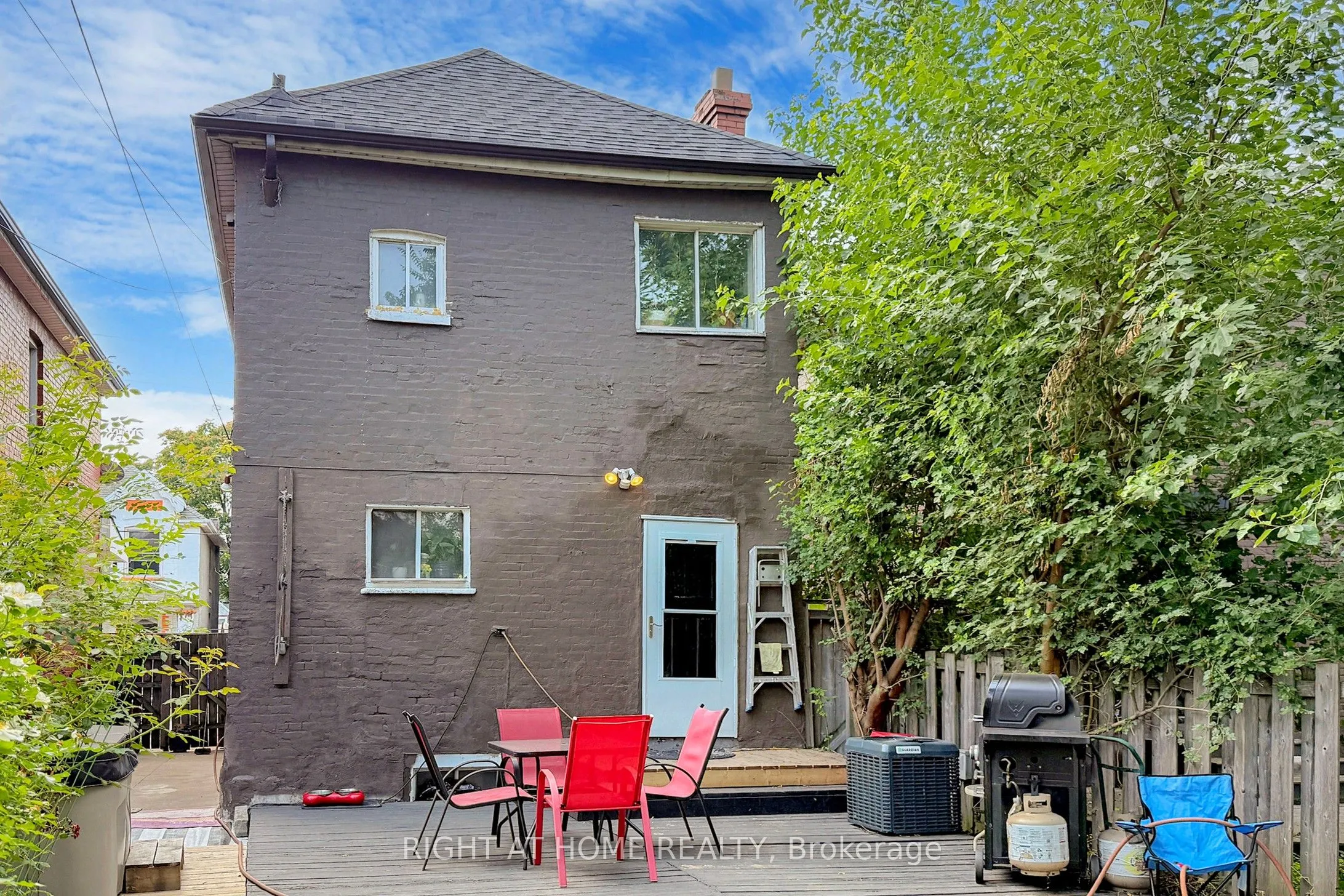89 Keith Street