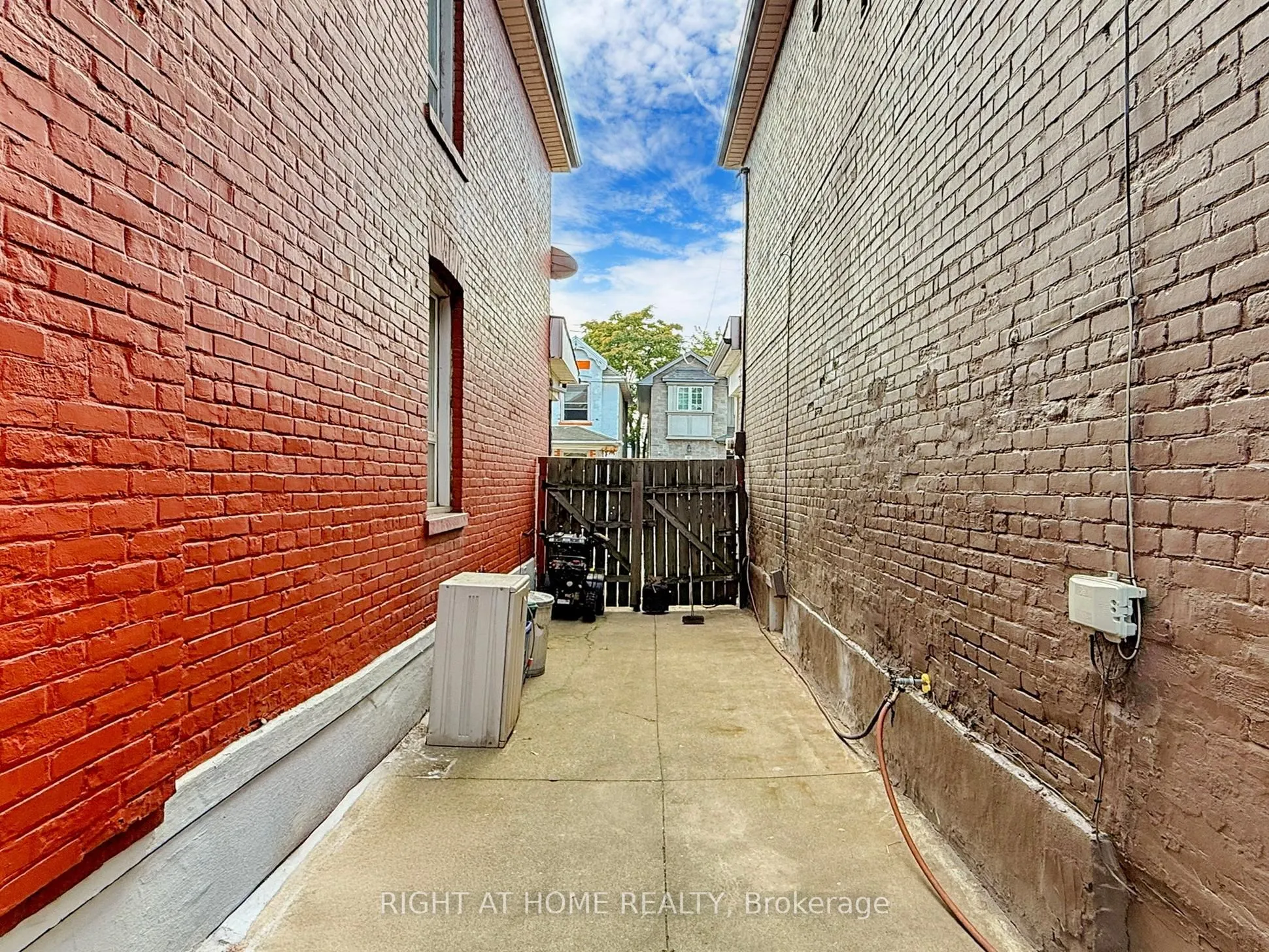 89 Keith Street