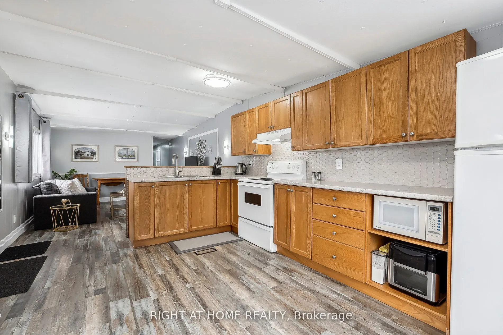 4584 Abigail Lane