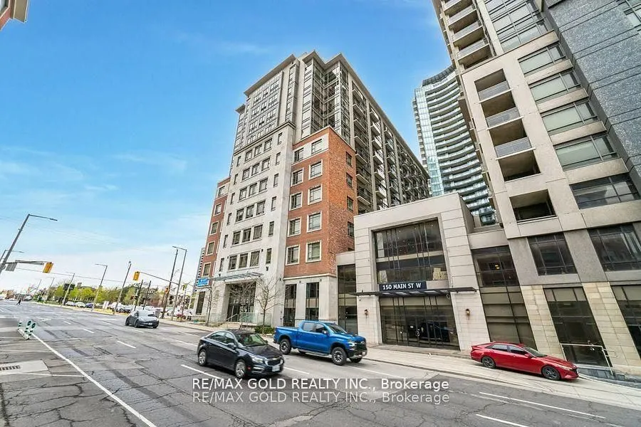 150 Main Street W, #806