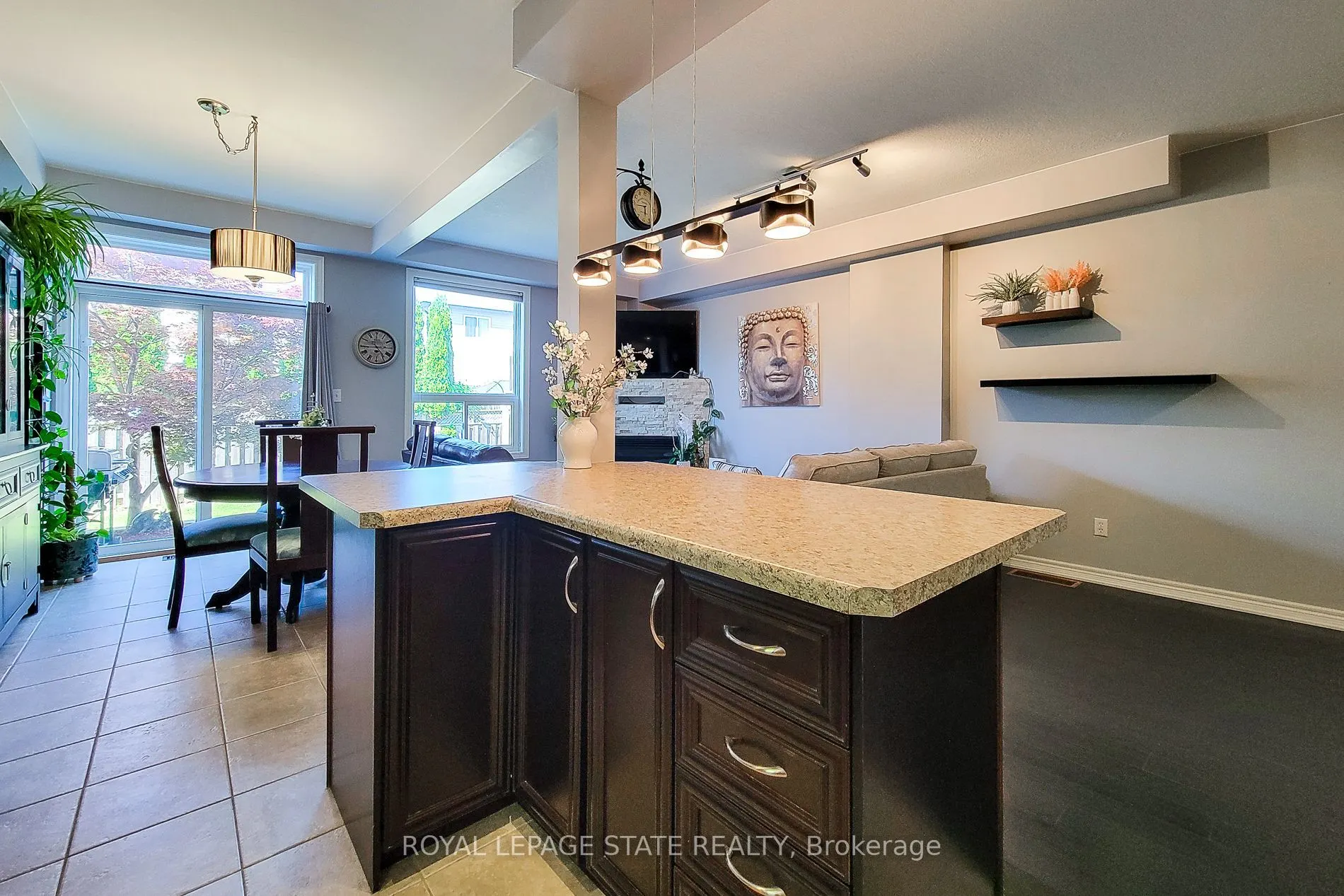 110 Marina Point Crescent