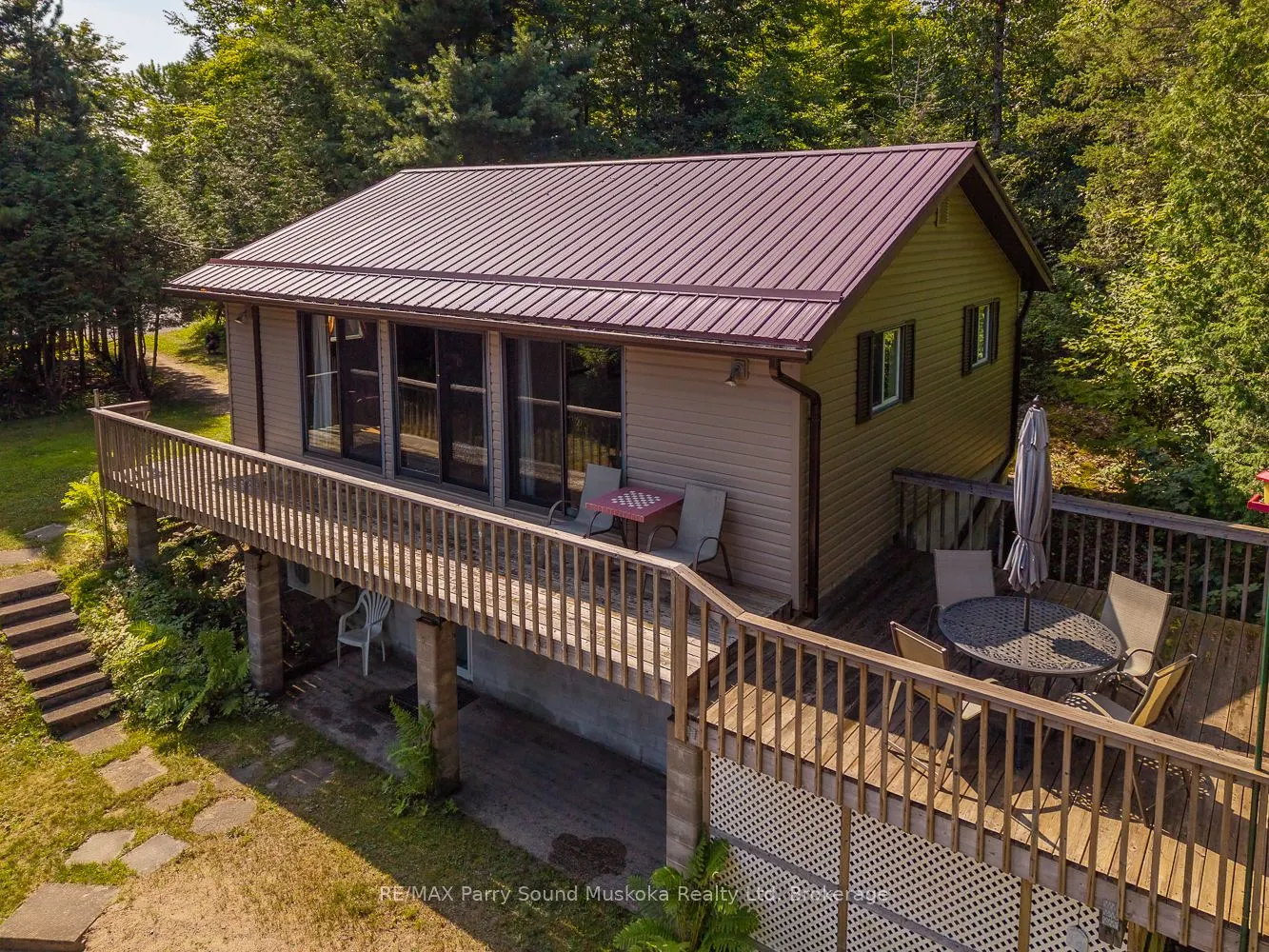 28 Stormy Point Road