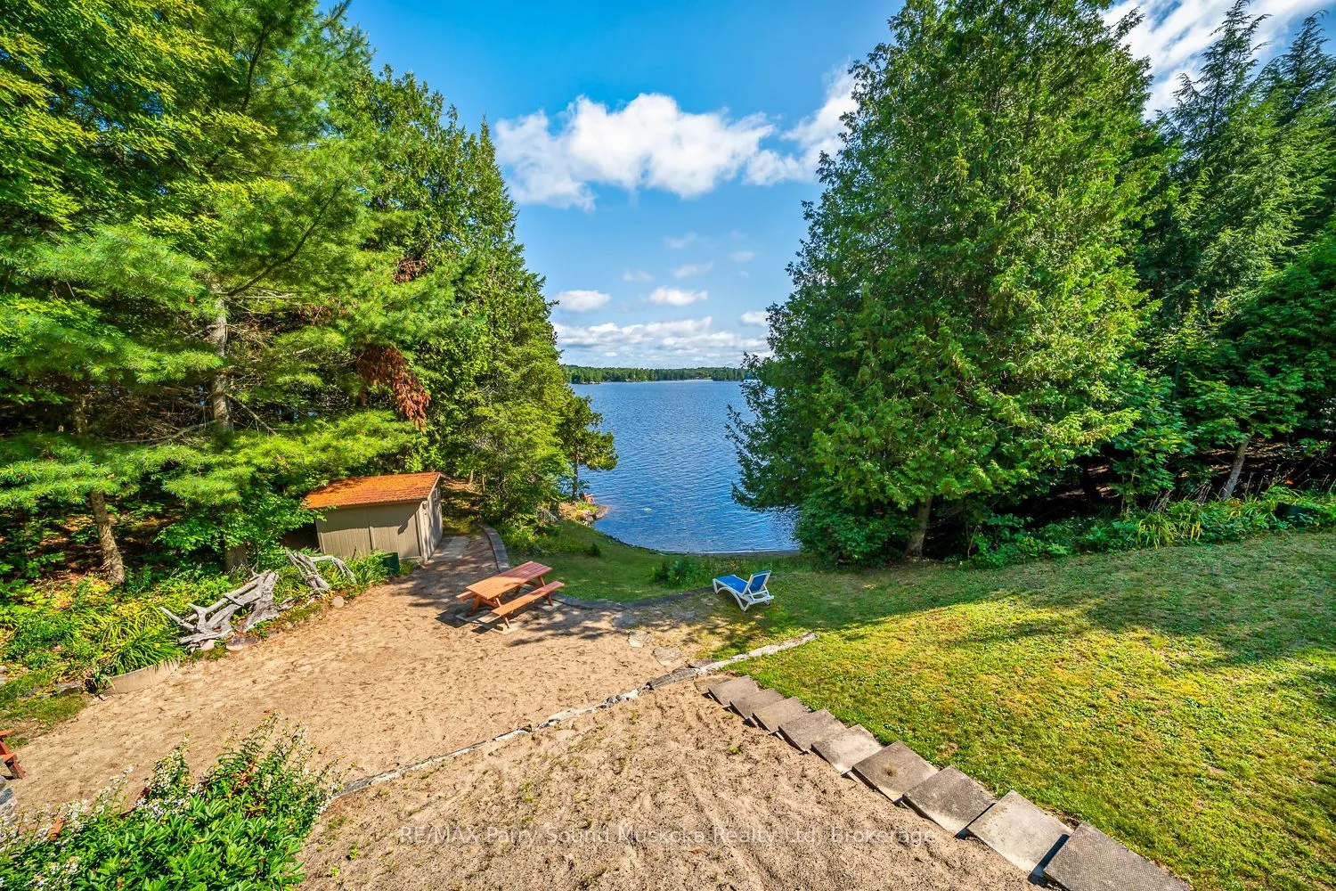 28 Stormy Point Road
