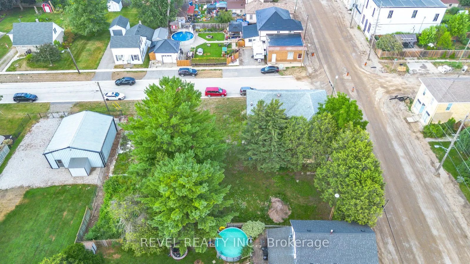 3 Main Street S