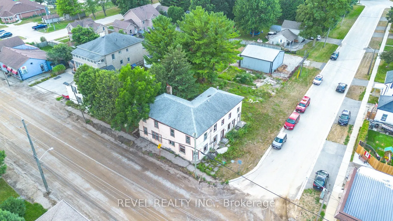 3 Main Street S