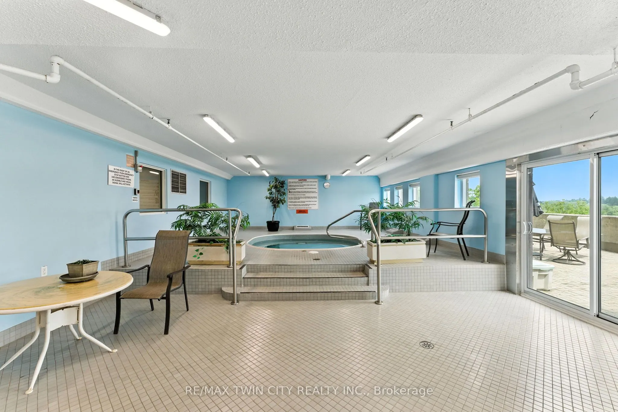 237 King Street W, #1104