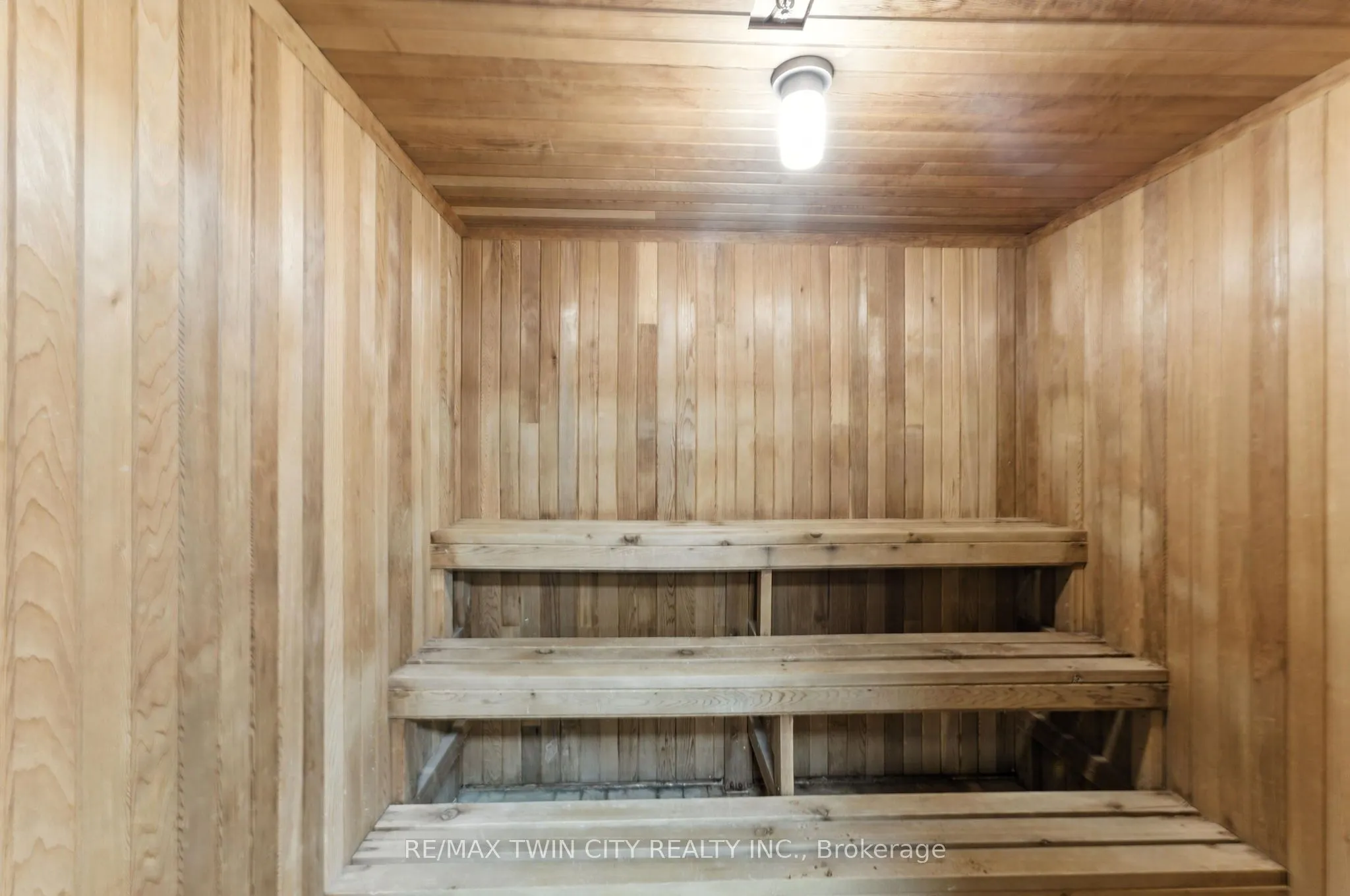 237 King Street W, #1104