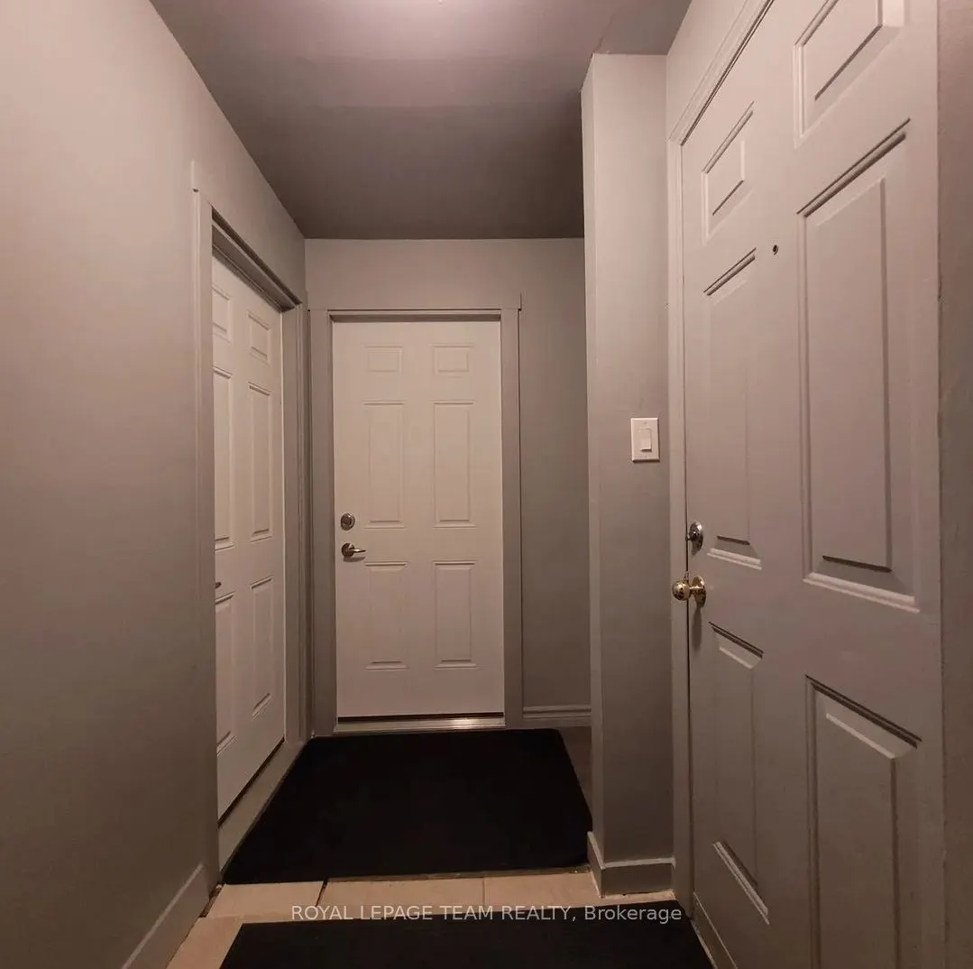 1008 ST. LAURENT Boulevard