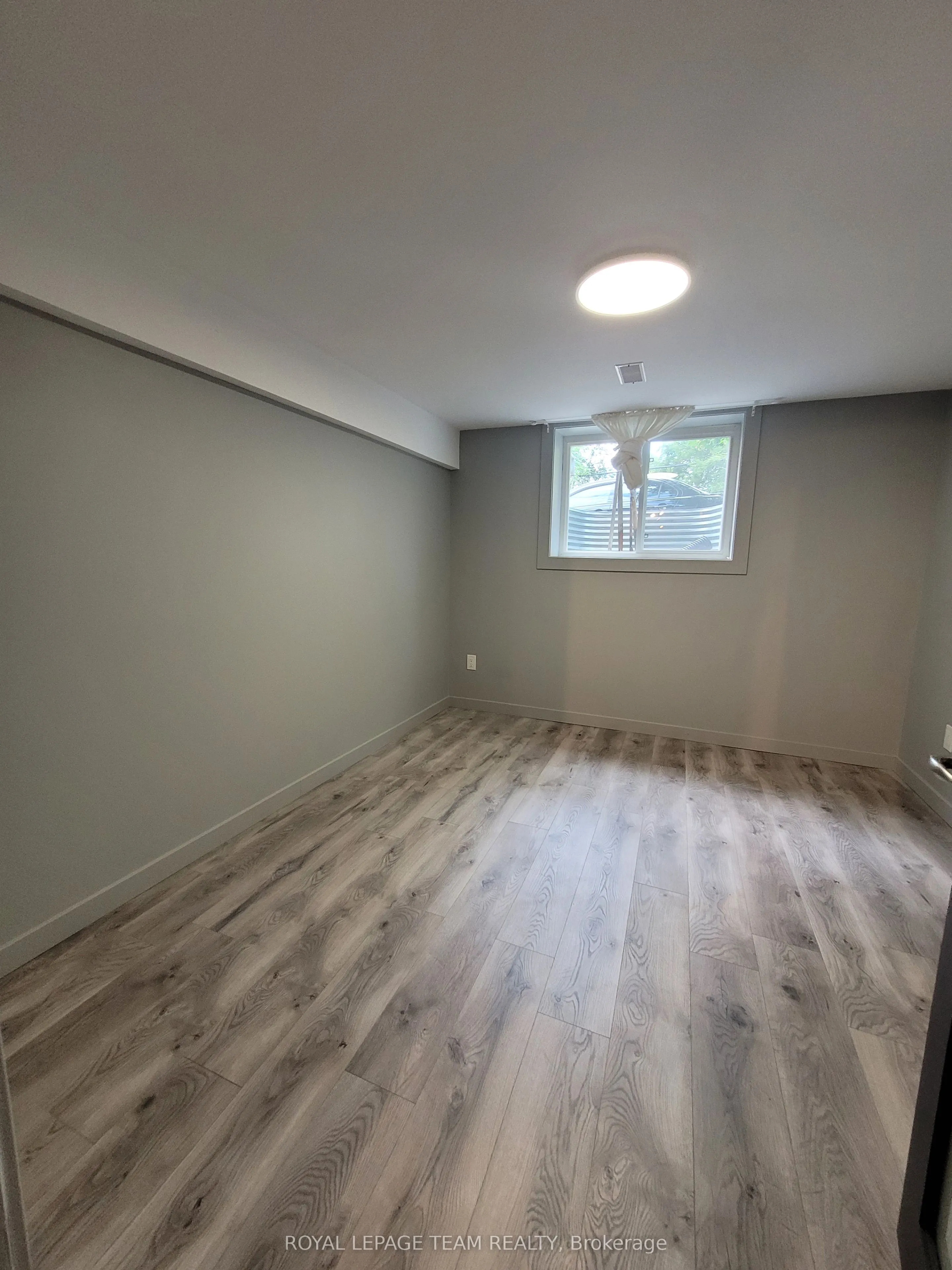 1008 ST. LAURENT Boulevard