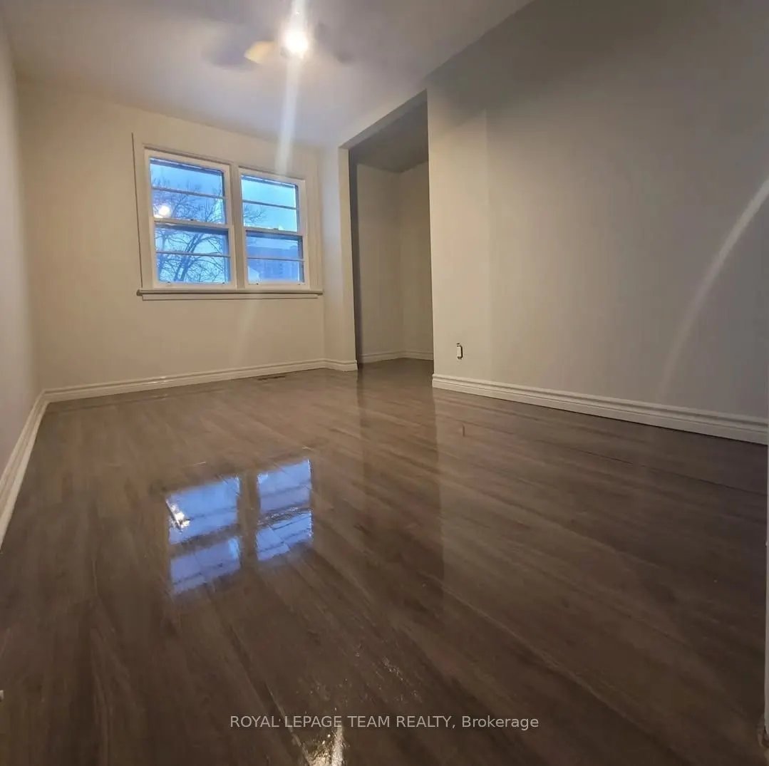 1008 ST. LAURENT Boulevard