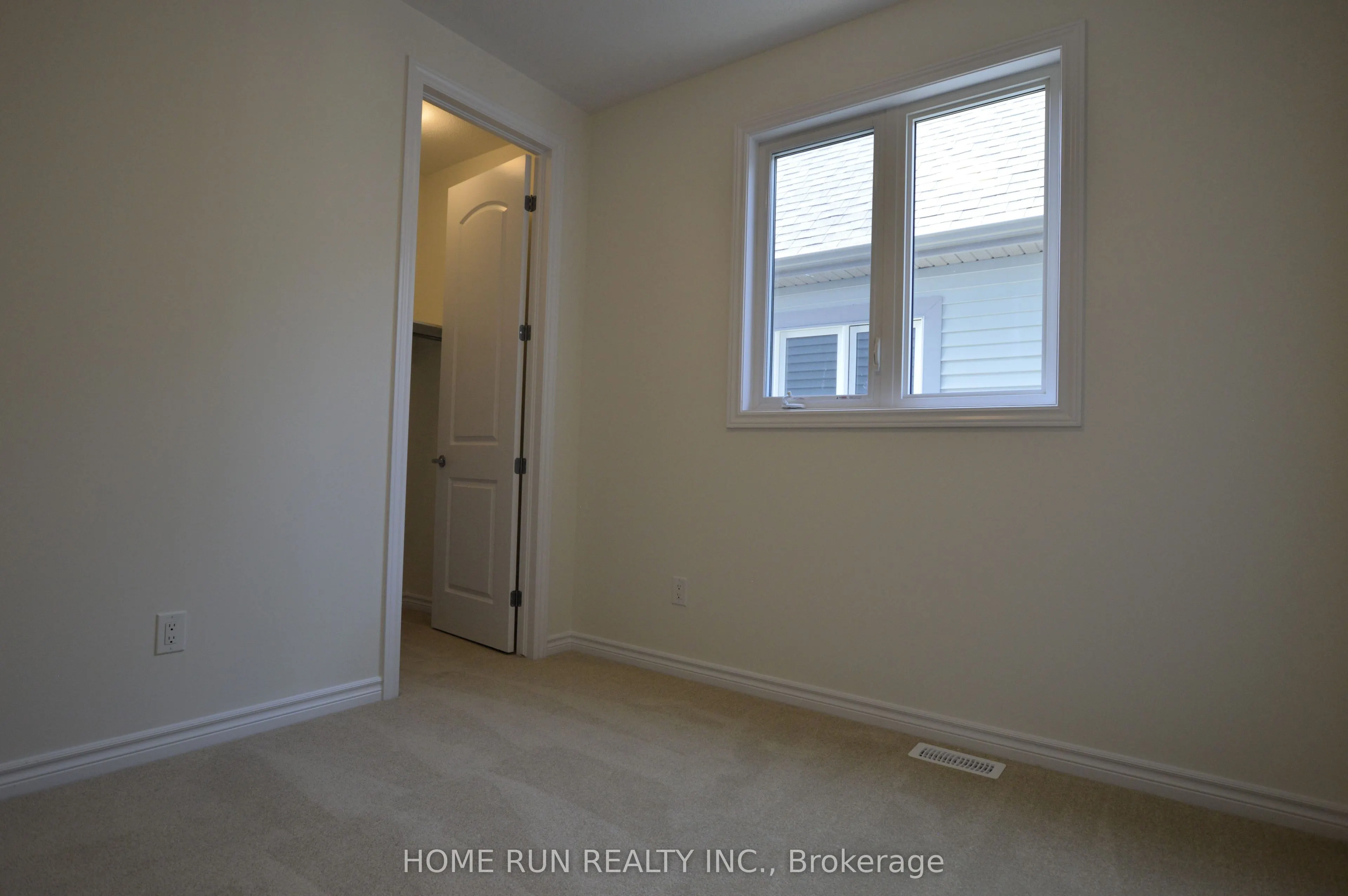 286 Turnbuckle Crescent