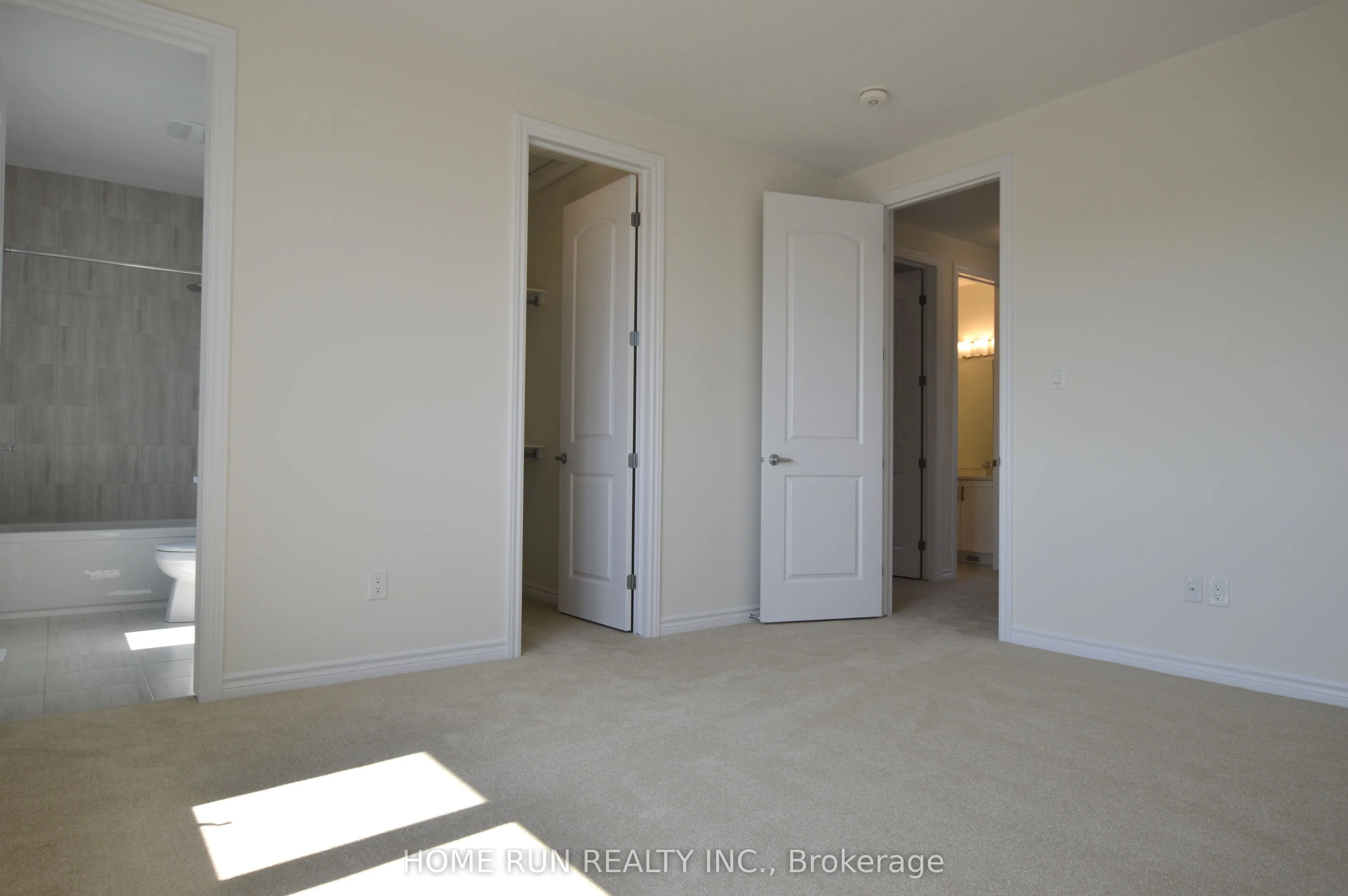 286 Turnbuckle Crescent