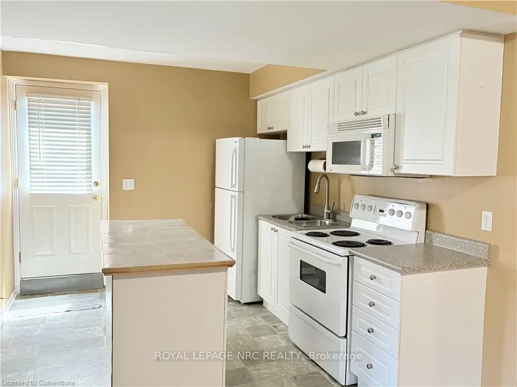 173 Autumn Crescent, #Basement