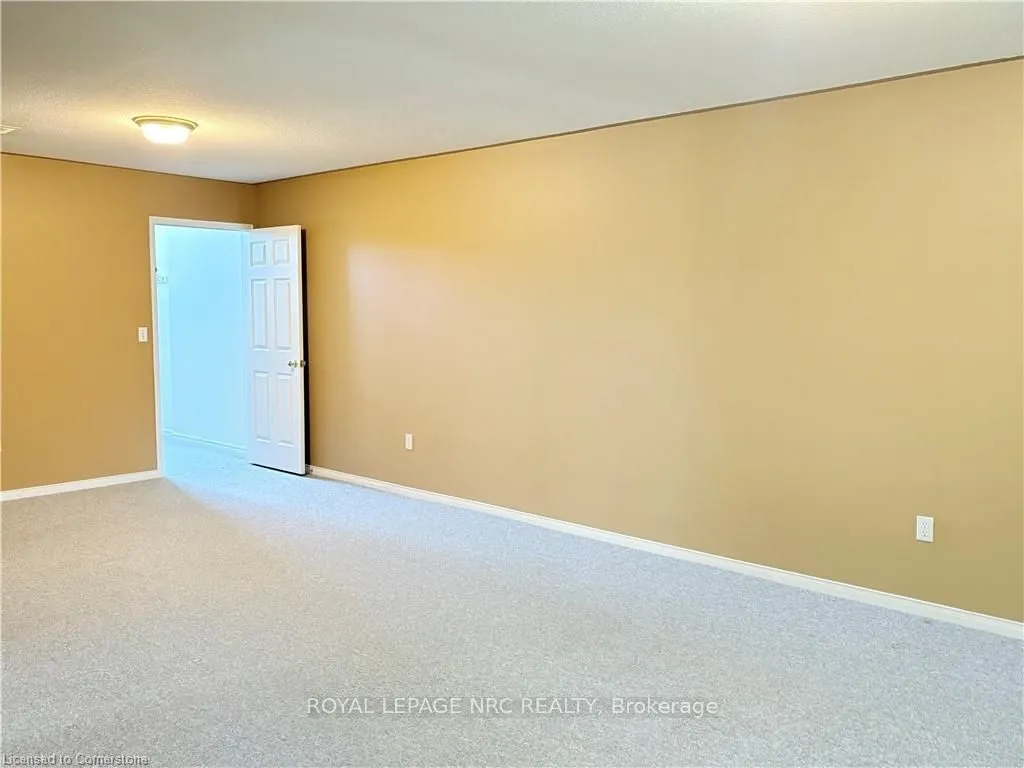 173 Autumn Crescent, #Basement