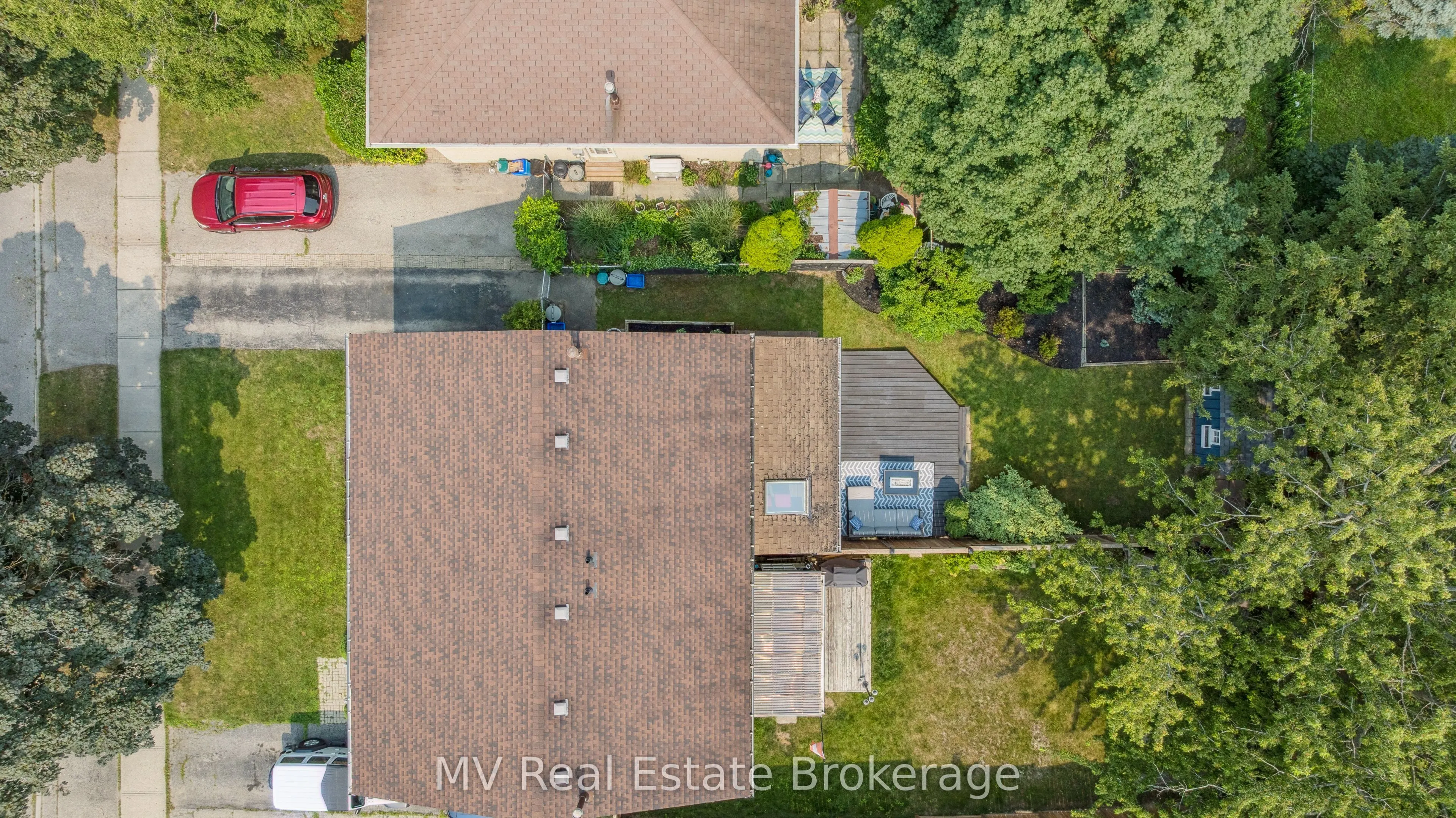 434B Dunvegan Drive