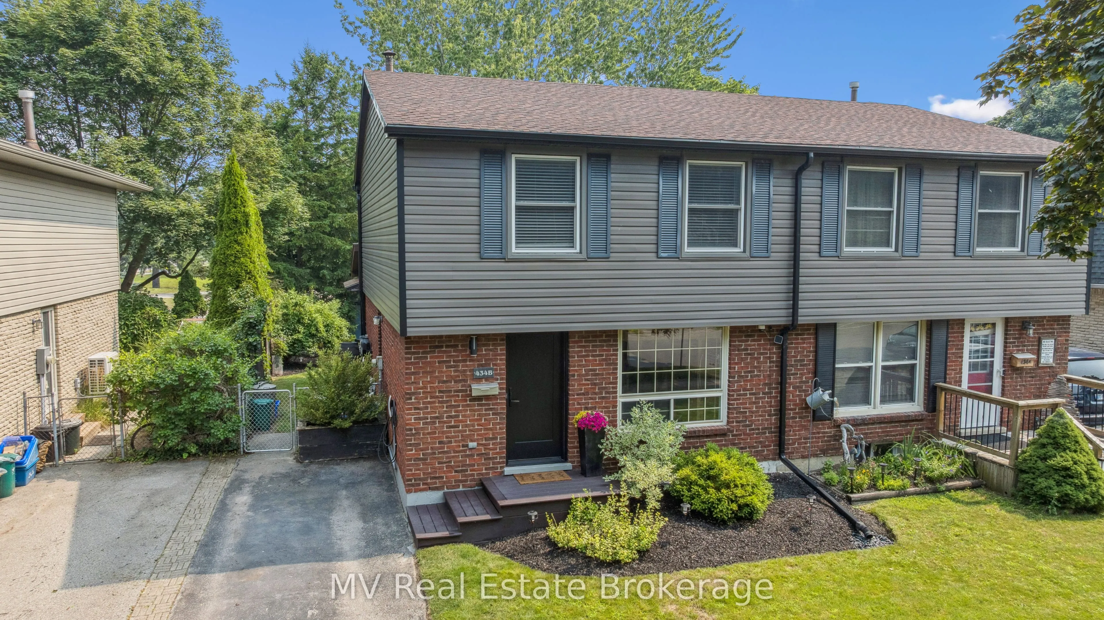 434B Dunvegan Drive