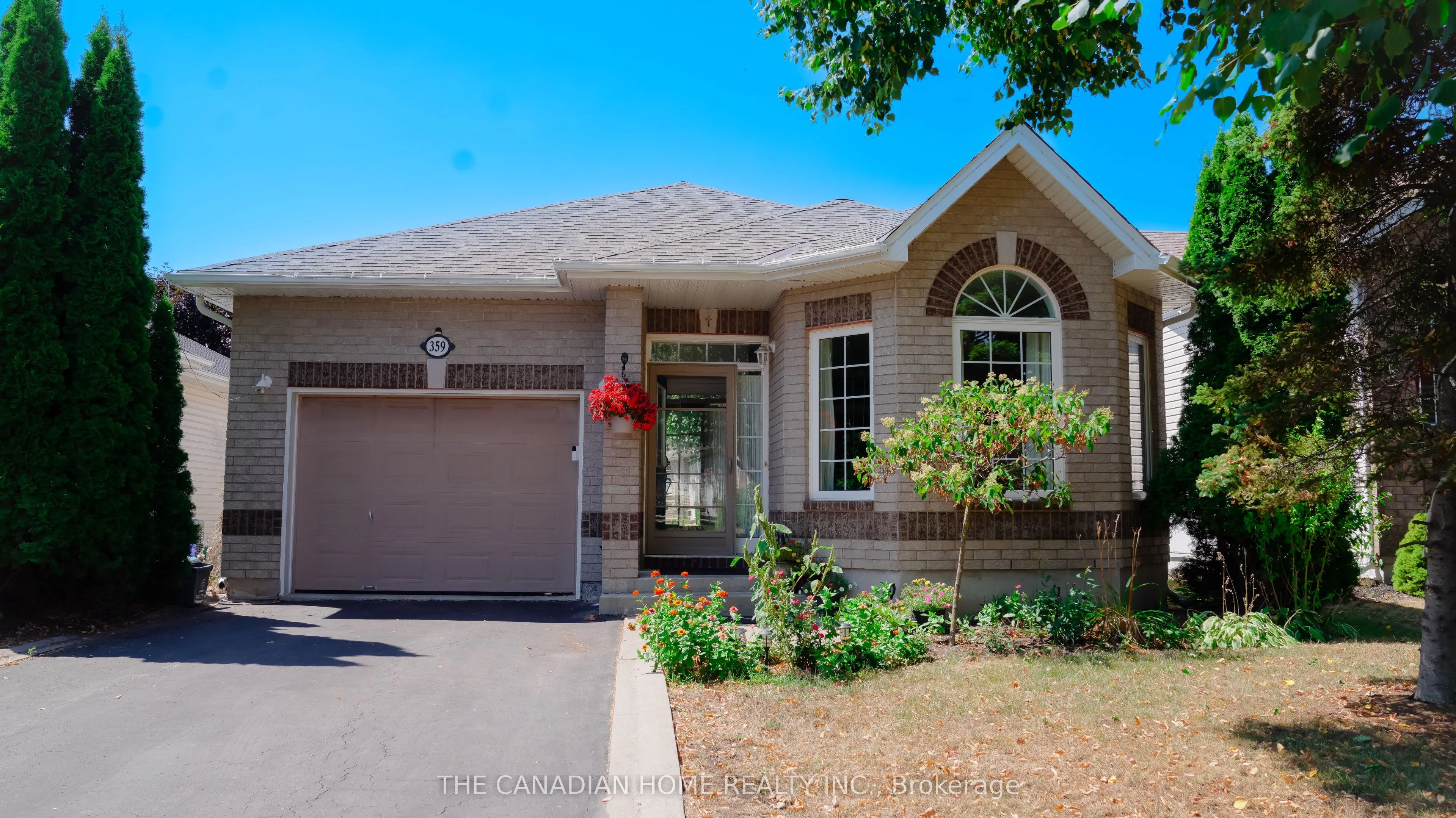 359 ELLESMEER Avenue