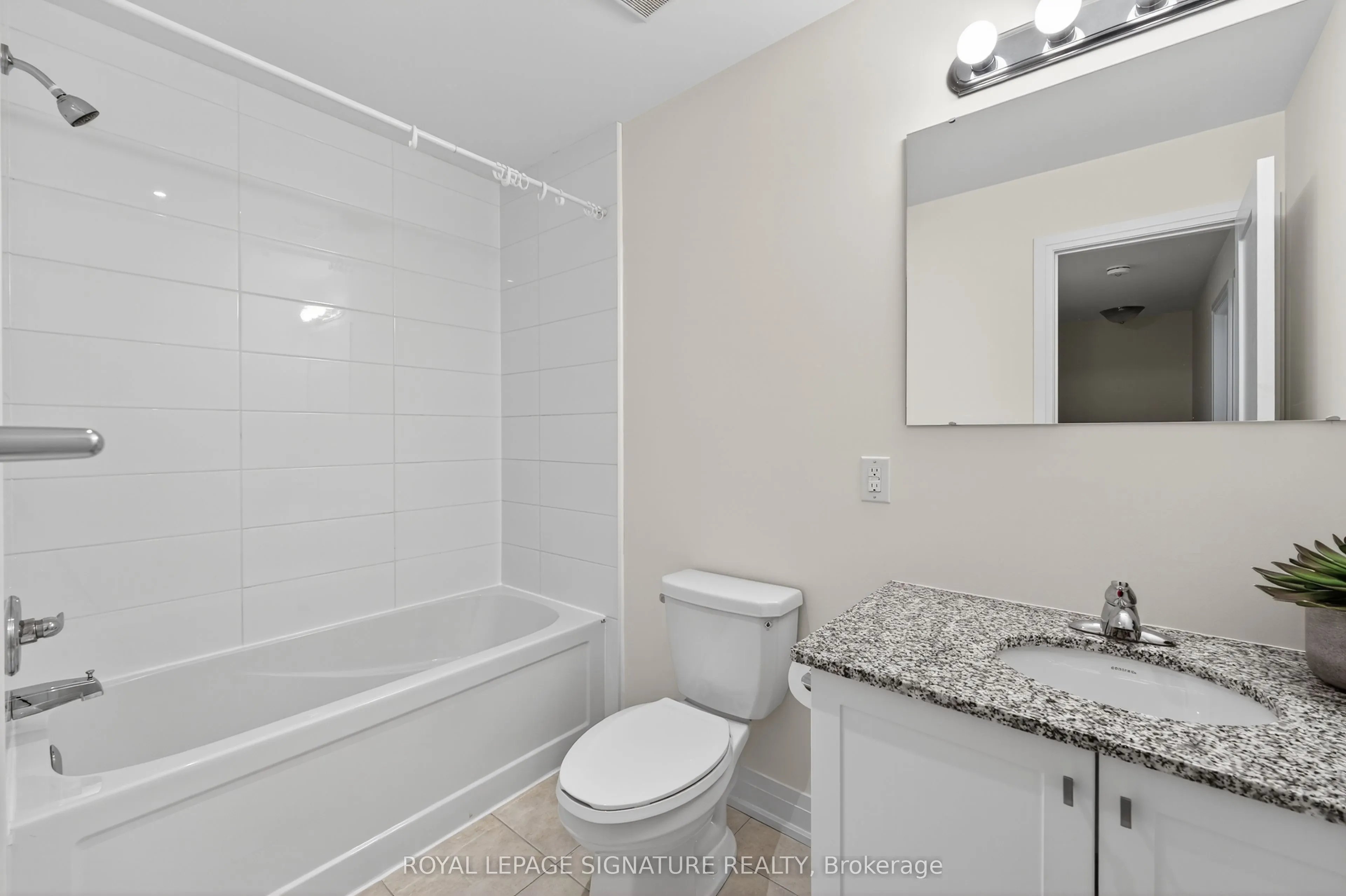 393 Manitoba Street, #4