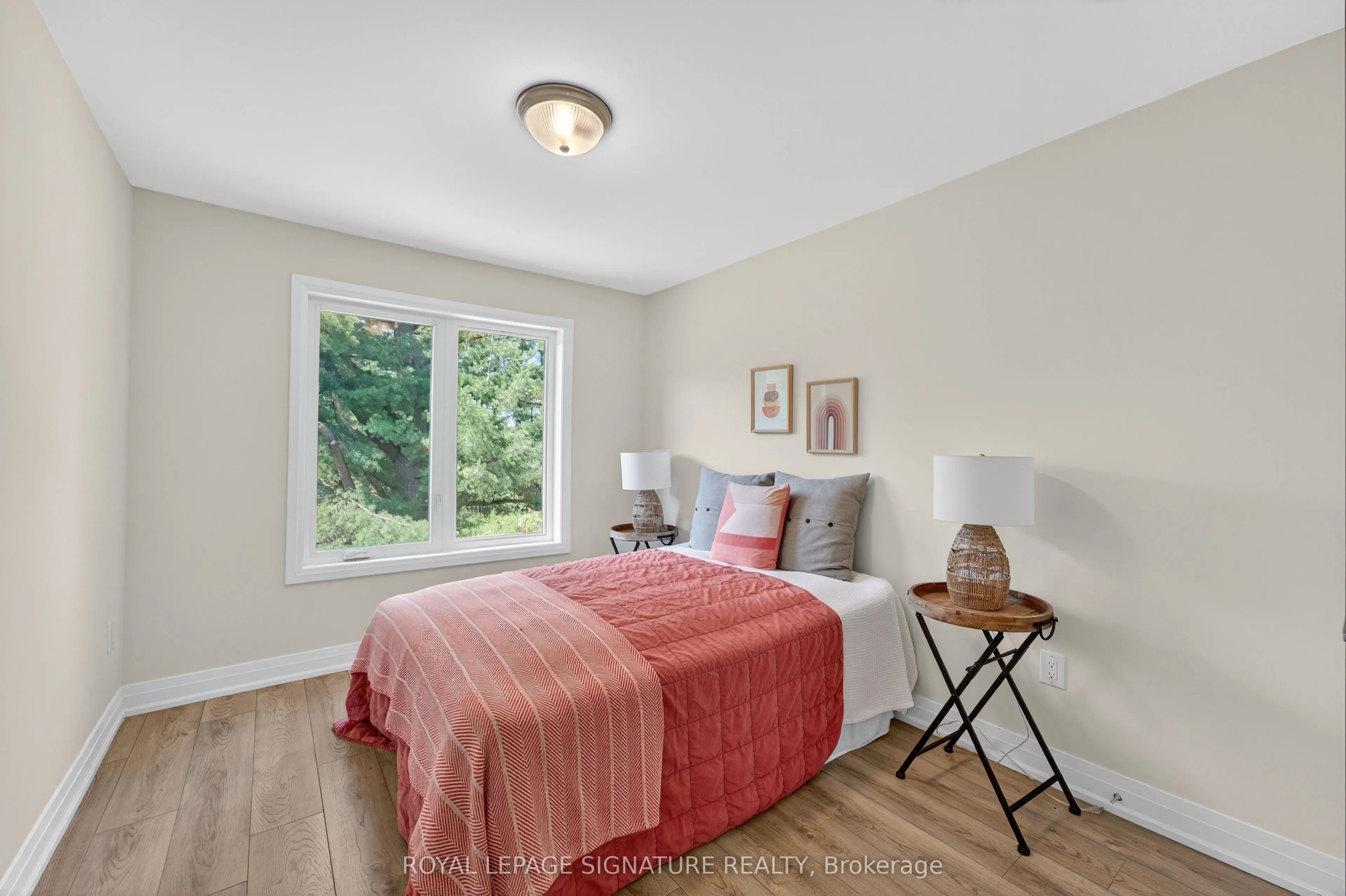 393 Manitoba Street, #4