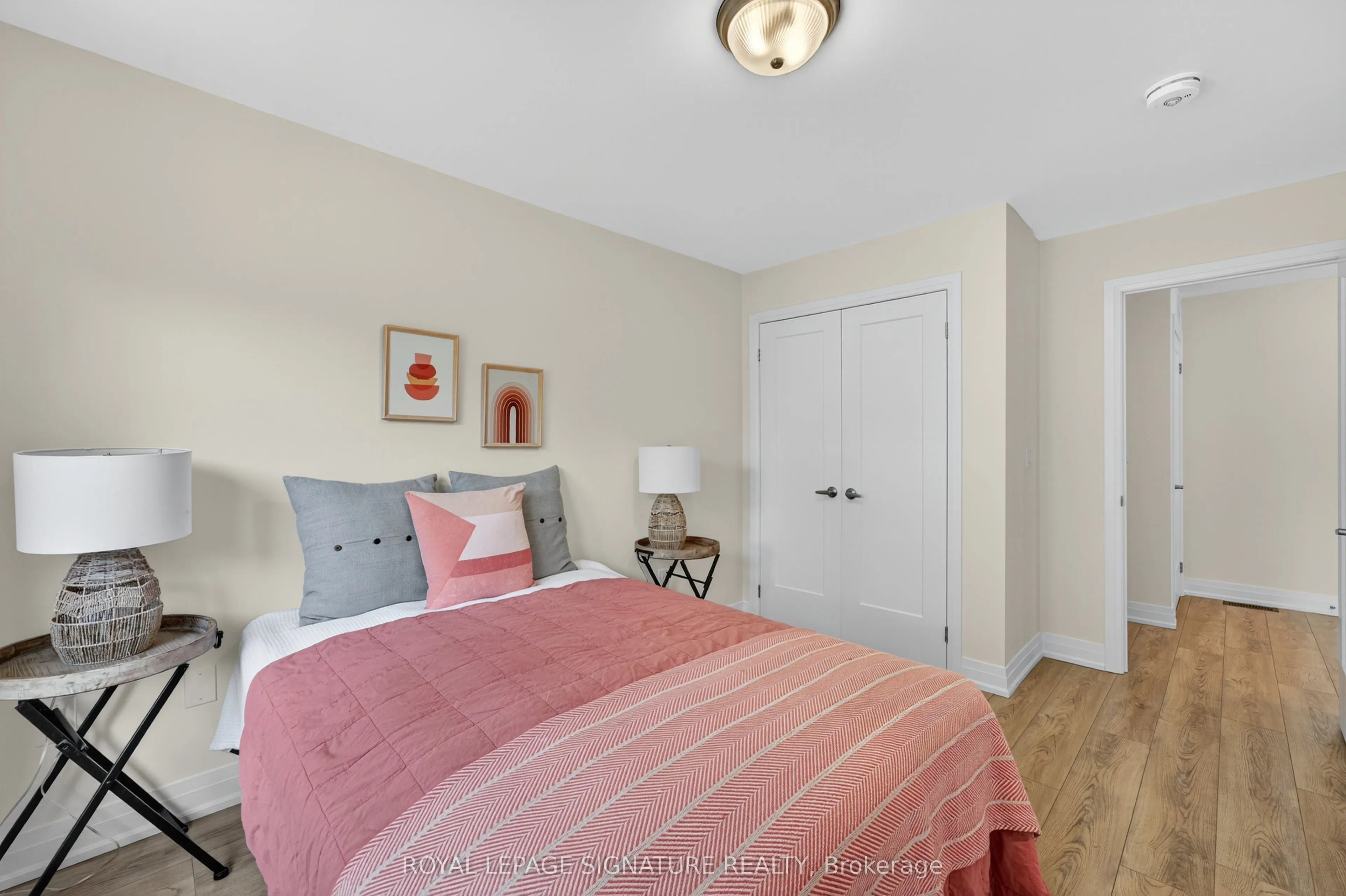 393 Manitoba Street, #4