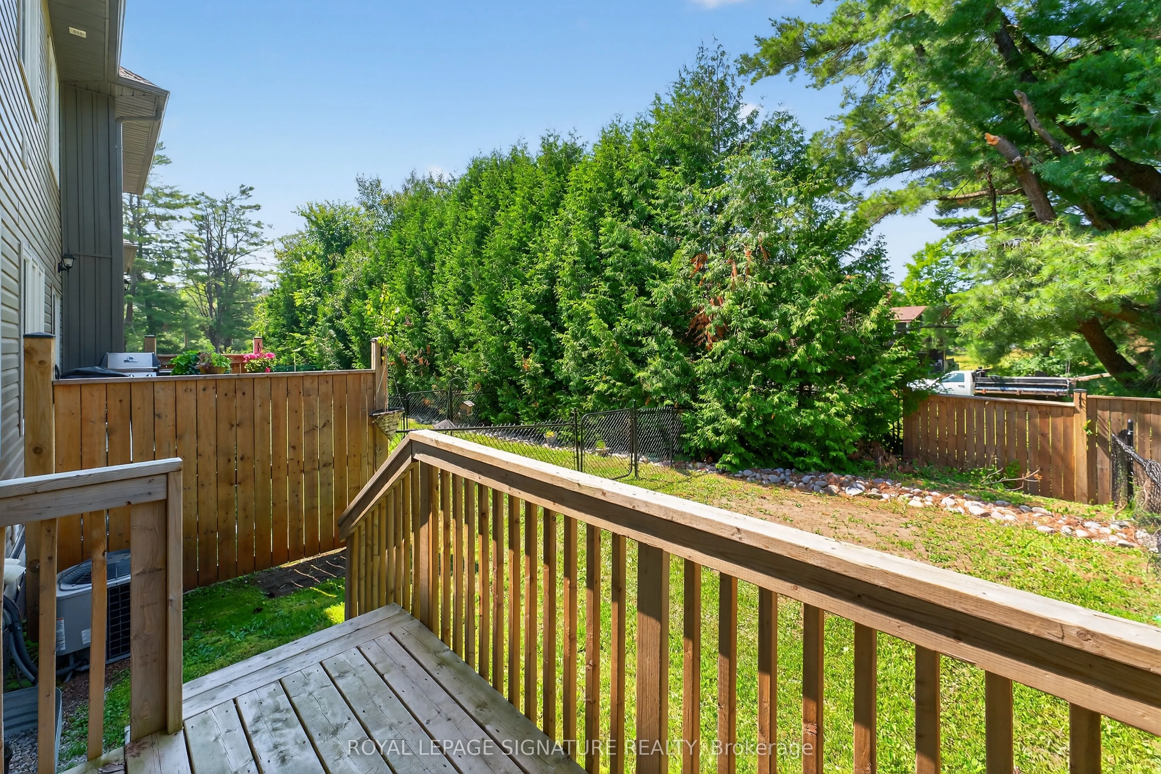 393 Manitoba Street, #4
