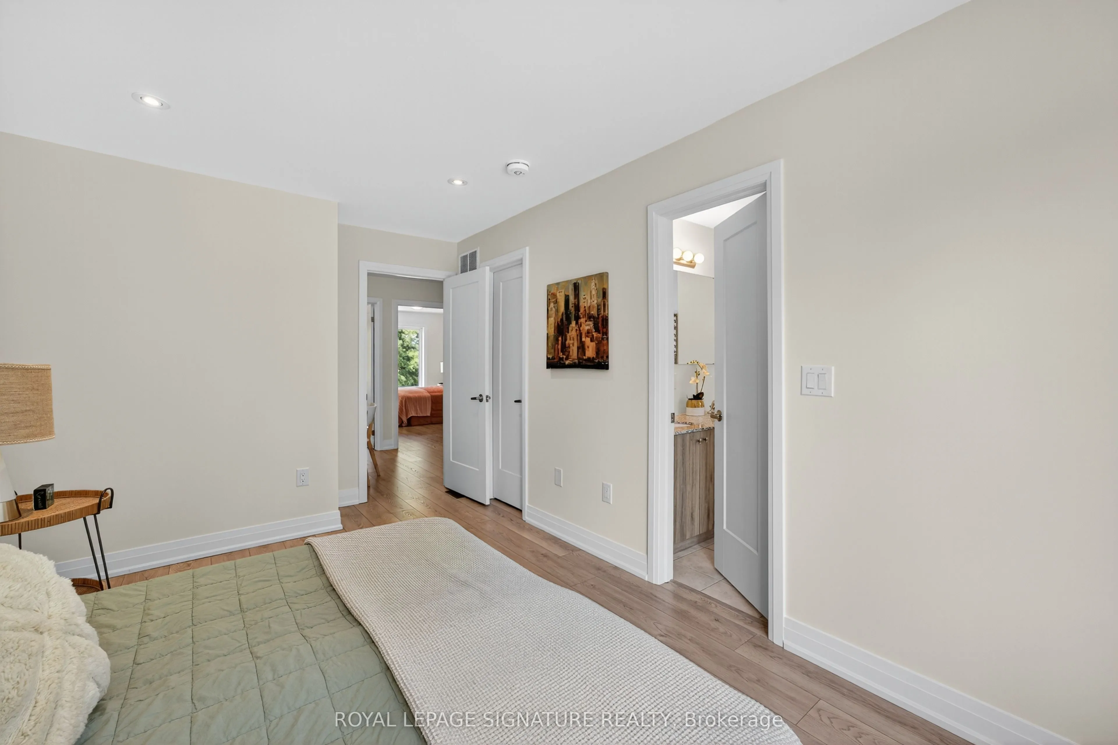 393 Manitoba Street, #4