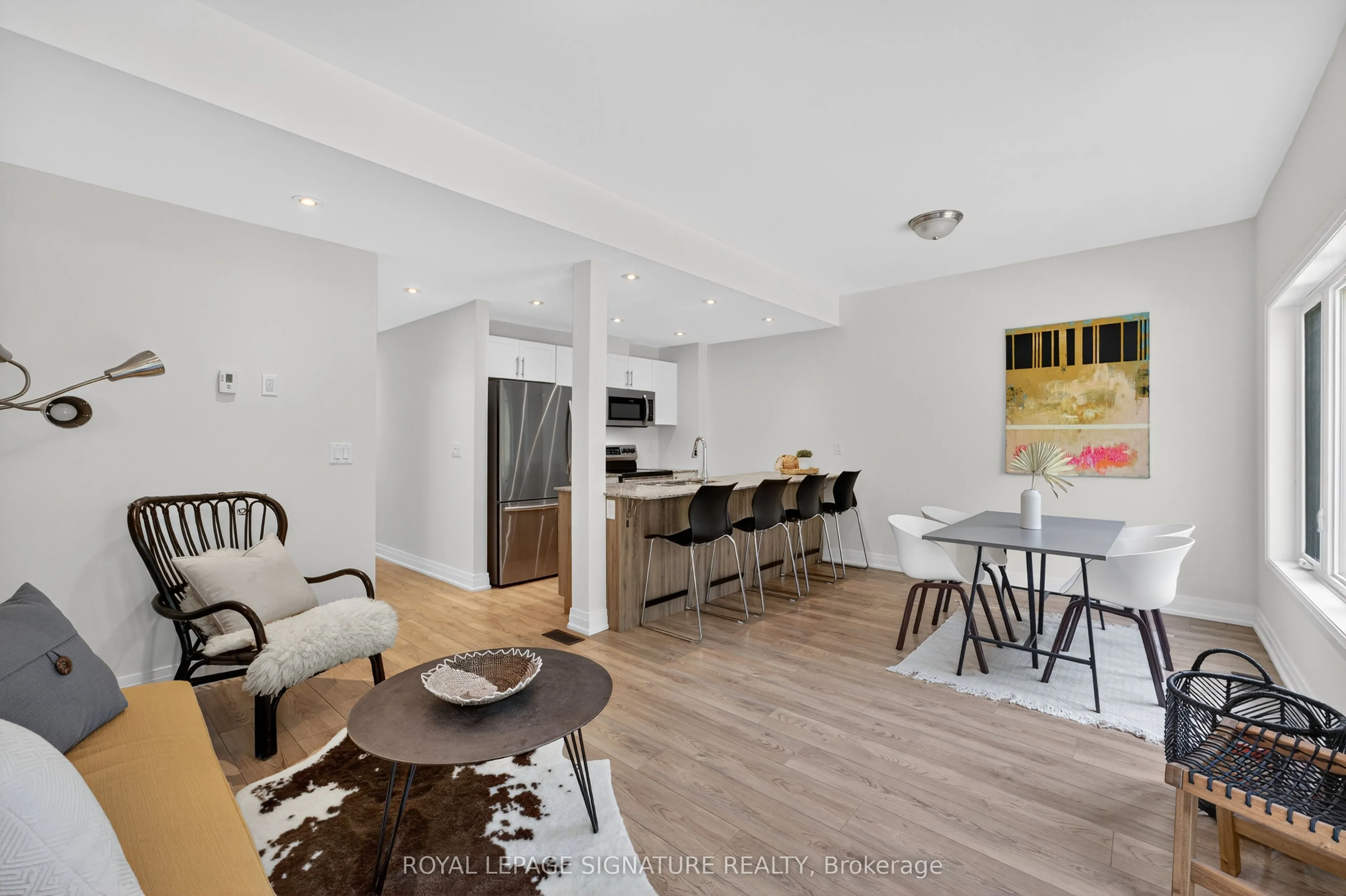 393 Manitoba Street, #4