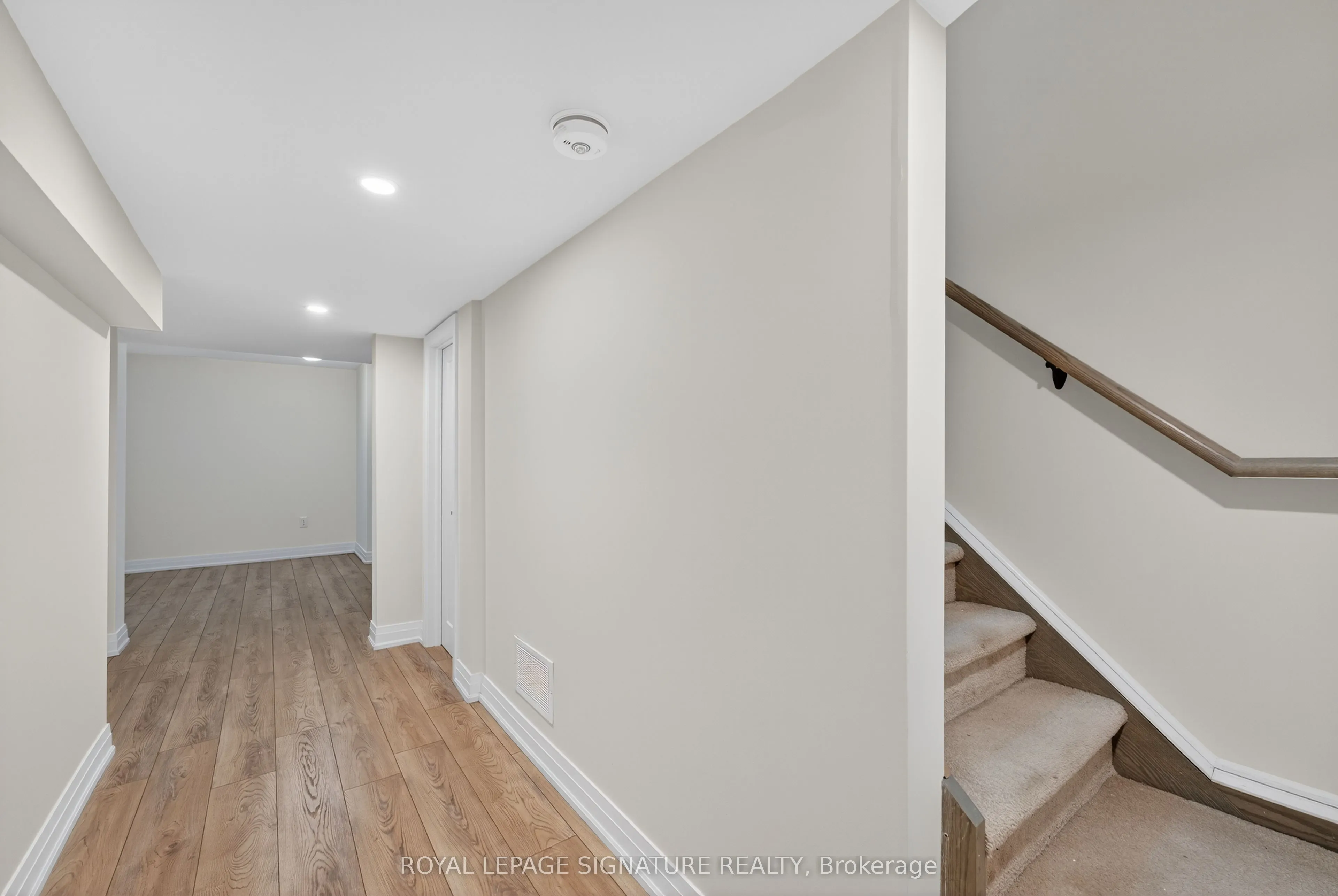 393 Manitoba Street, #4
