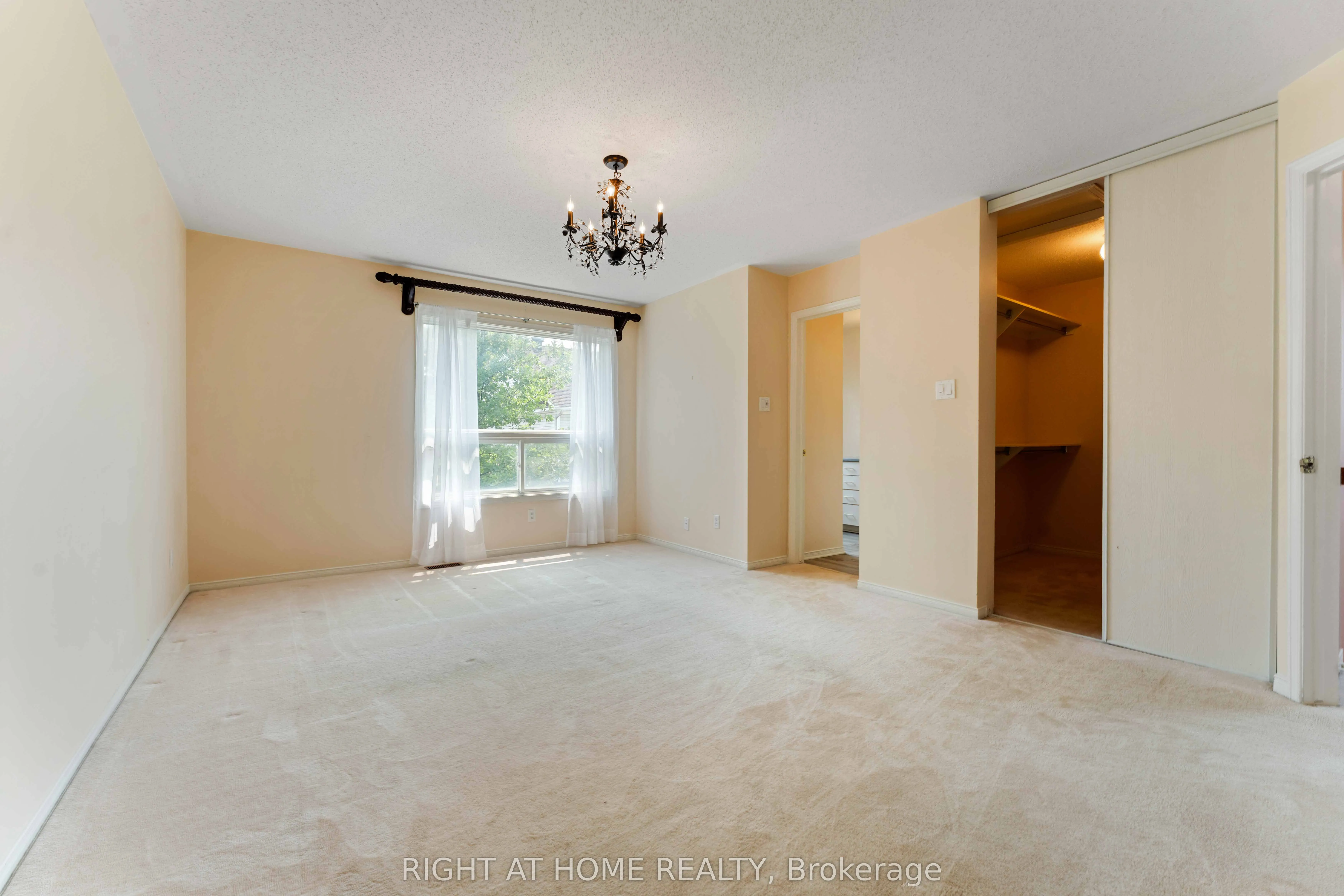 373 Stoneway Drive