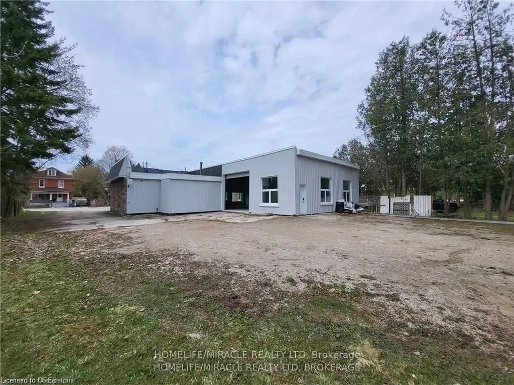 223 Garafraxa St S