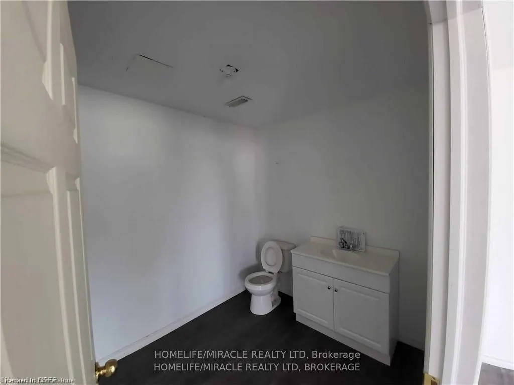223 Garafraxa St S